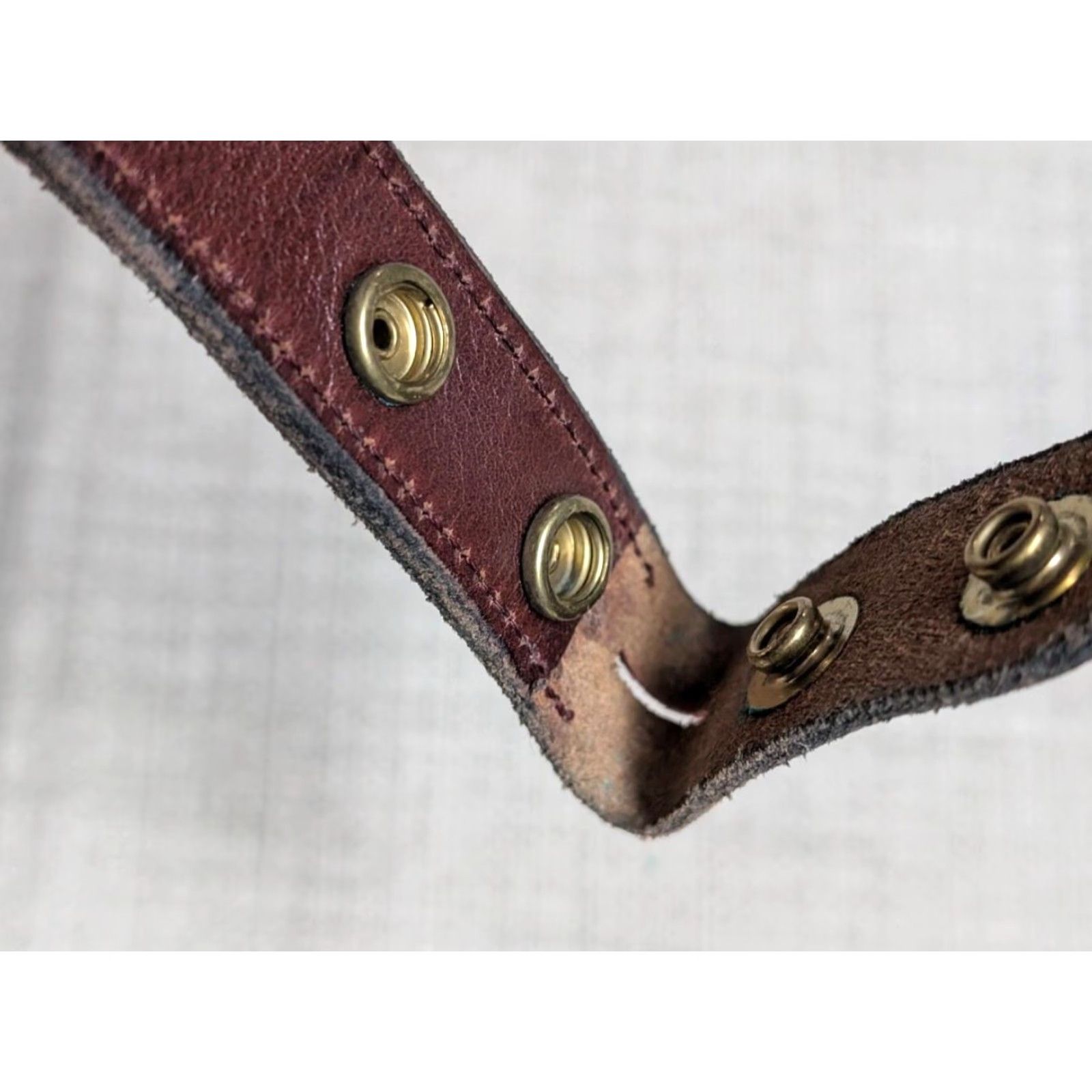 Vintage VINTAGE HANDCRAFTED belt Western belt Women 28 Red Heart Snakeskin Inlay Cowhide Leather 1-1/2" Rodeo Concho Belt Size ONE SIZE - 5 Thumbnail