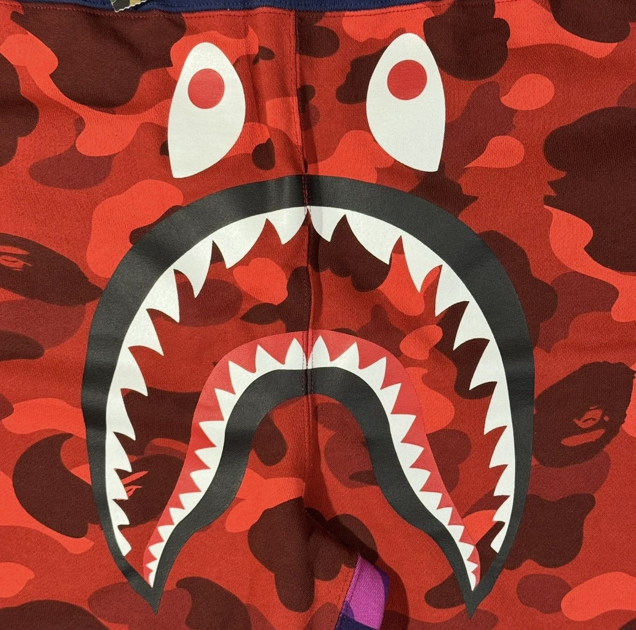 Bape Bape Crazy Camo Shark Sweat Shorts 'Red' Size US 36 / EU 52 - 5 Thumbnail