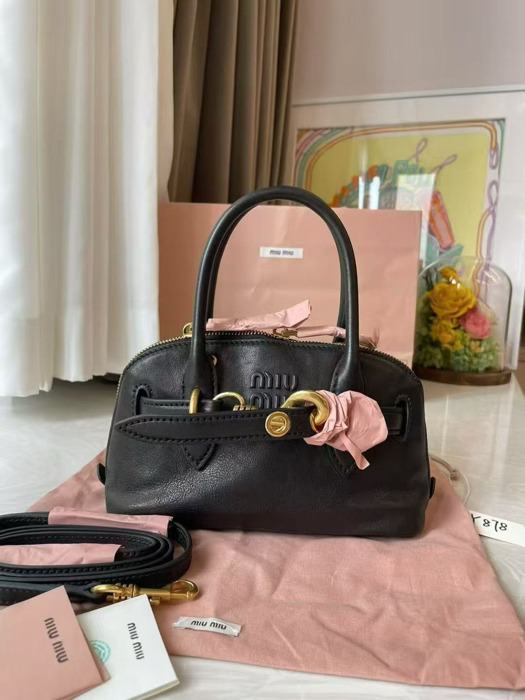 Miu Miu Pre-loved Bag Very good condition Size ONE SIZE - 1 Thumbnail