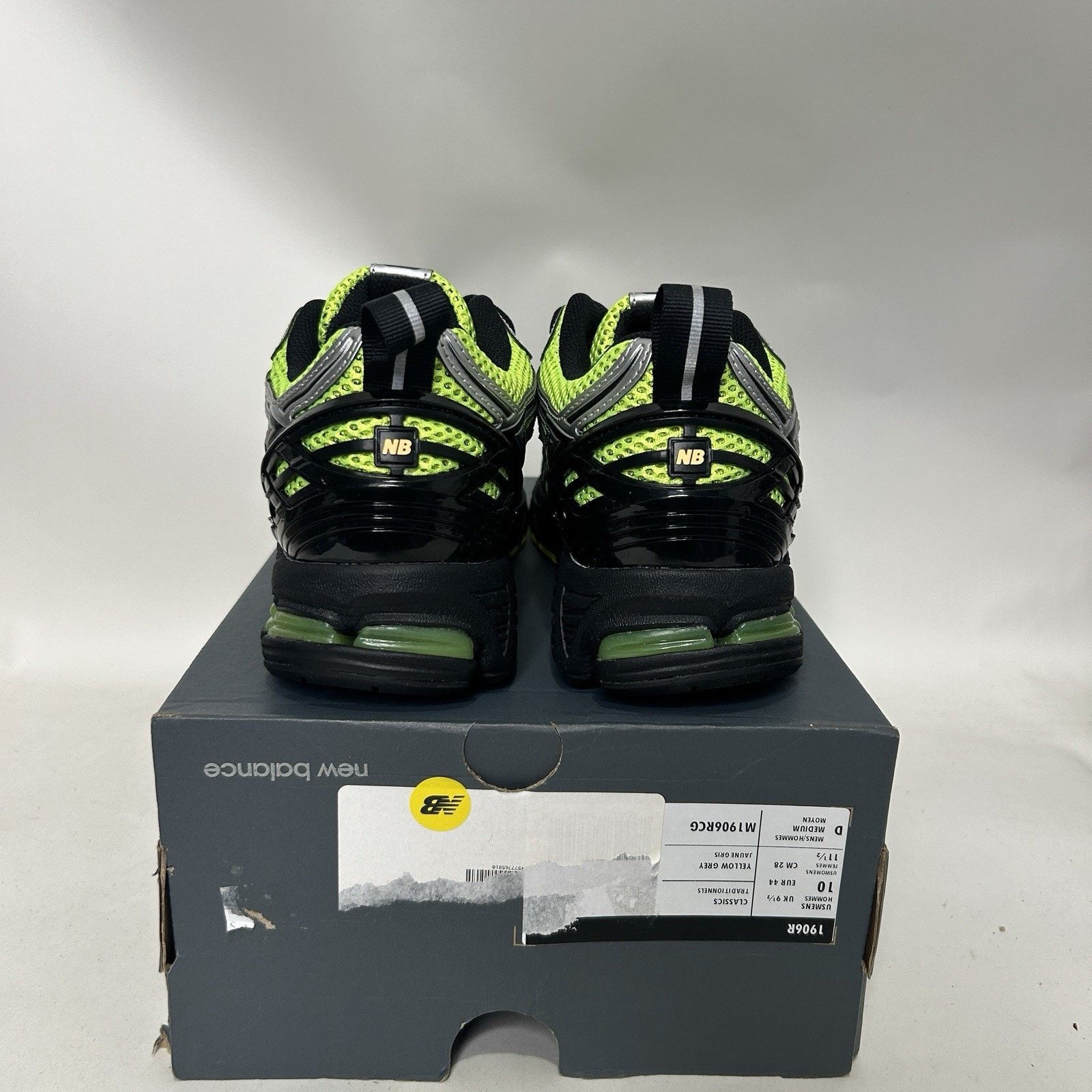 New Balance New Balance 1906R “Volt Black Silver” M1906RCG Size US 10 / EU 43 - 4 Thumbnail
