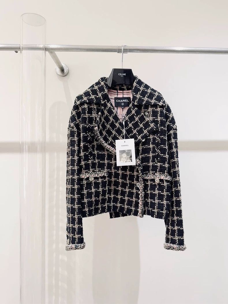 Chanel Chanel 21s tweed chain rolled-edged jacket 2503-Nextarrow Size XXS / US 00 / IT 34 - 1 Thumbnail