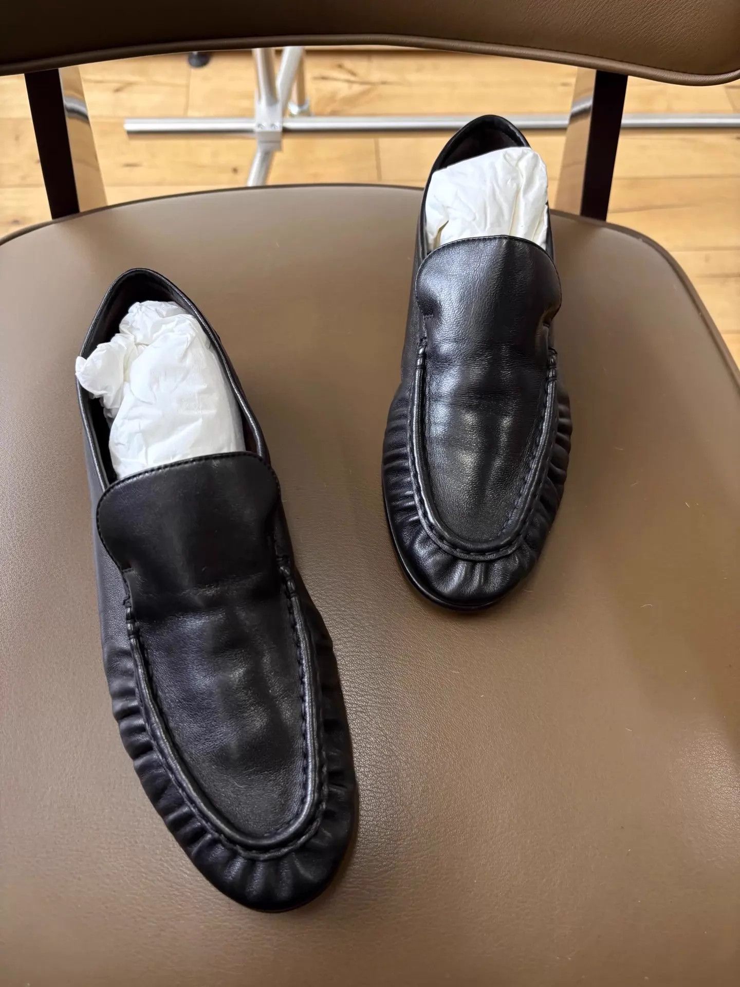 The Row The Row Jenner Black Leather Soft Mocassin Loafer 39 Size US 8.5 / IT 38.5 - 2 Thumbnail