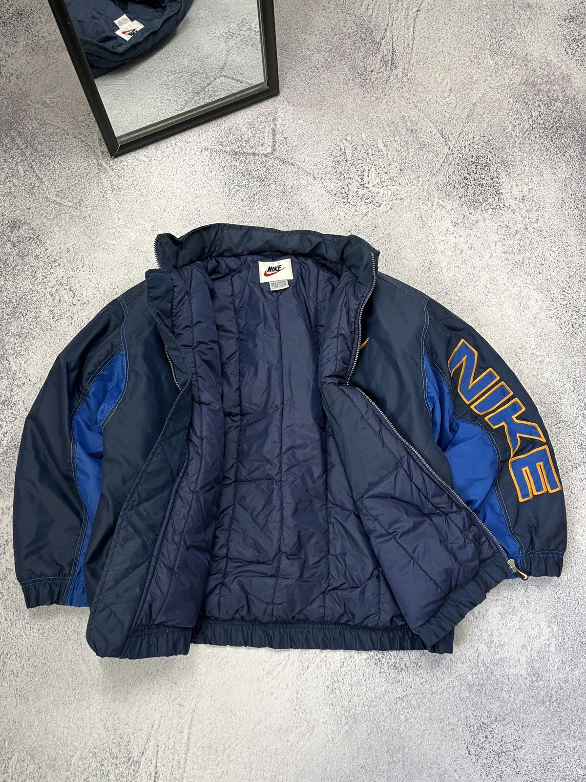 Nike Vintage 90’s Nike Retro Big Swoosh Logo Jacket Rare Y2k Size US M / EU 48-50 / 2 - 9 Thumbnail