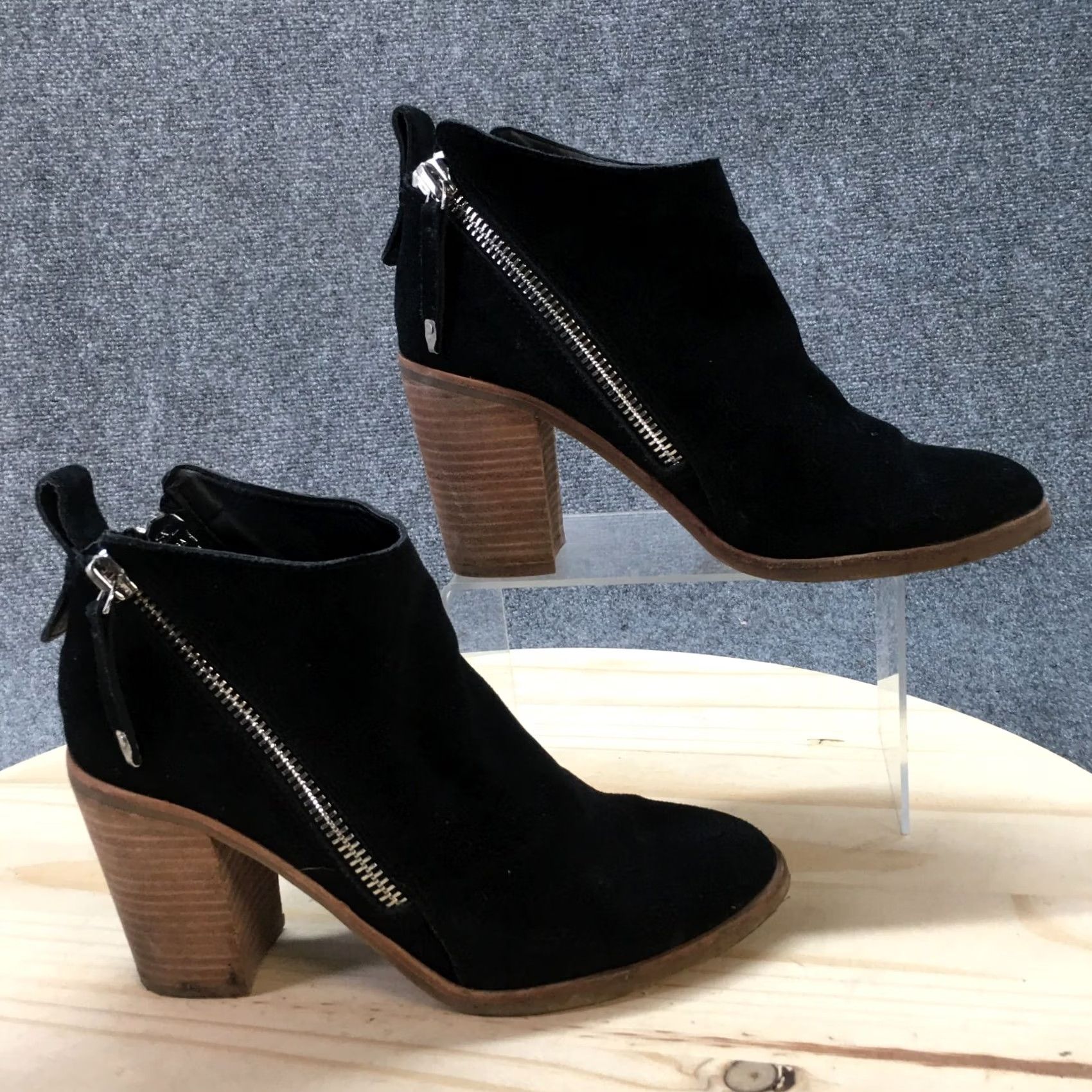 Dolce Vita Dolce Vita Boots Womens 9 Ankle Booties Block Heels Casual Black Leather Zipper Shoes Size US 9 / IT 39 - 2 Thumbnail