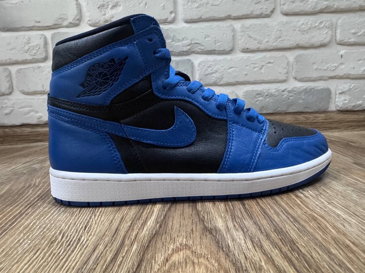 Nike Nike Air Jordan 1 Retro High OG Sneakers Shoes Size US 10 / EU 43 - 8 Thumbnail