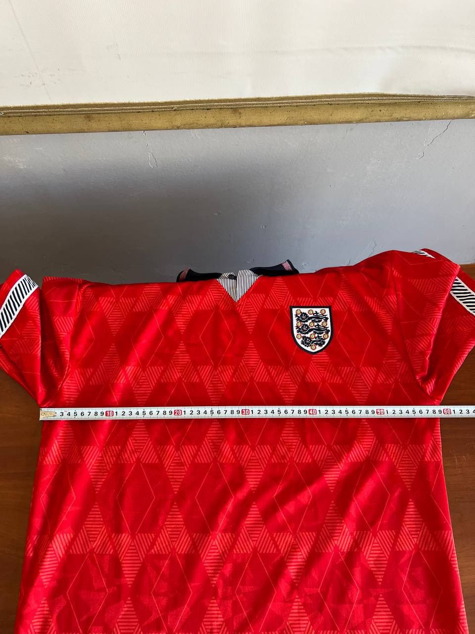 Sports Specialties 1990 ENGLAND TEAM RETRO REMAKE SOCCER JERSEY FOOTBALL SHIRT Size US XL / EU 56 / 4 - 13 Thumbnail