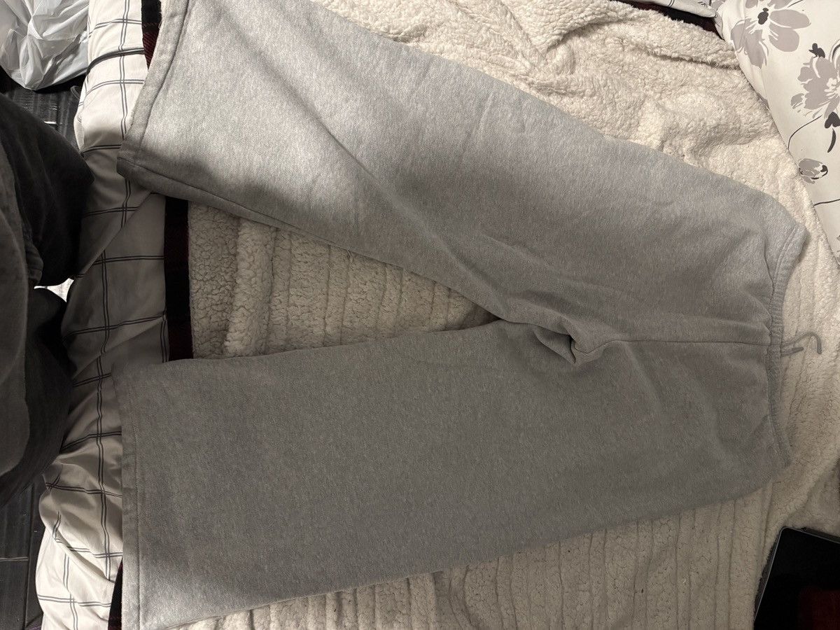 Aritzia Aritzia Baggy Sweatpants Size US 33 - 3 Thumbnail