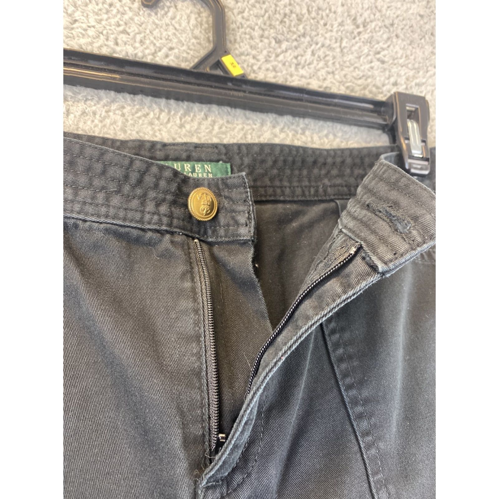 Ralph Lauren Lauren Ralph Lauren LRL Women’s Shorts 100% Cotton Pocket Size 10 Black 62-4 Belt Loops 5-Pocket Design High Rise / Regular Fit / 13 Leg Opening Size 32" / US 10 / IT 46 - 3 Thumbnail