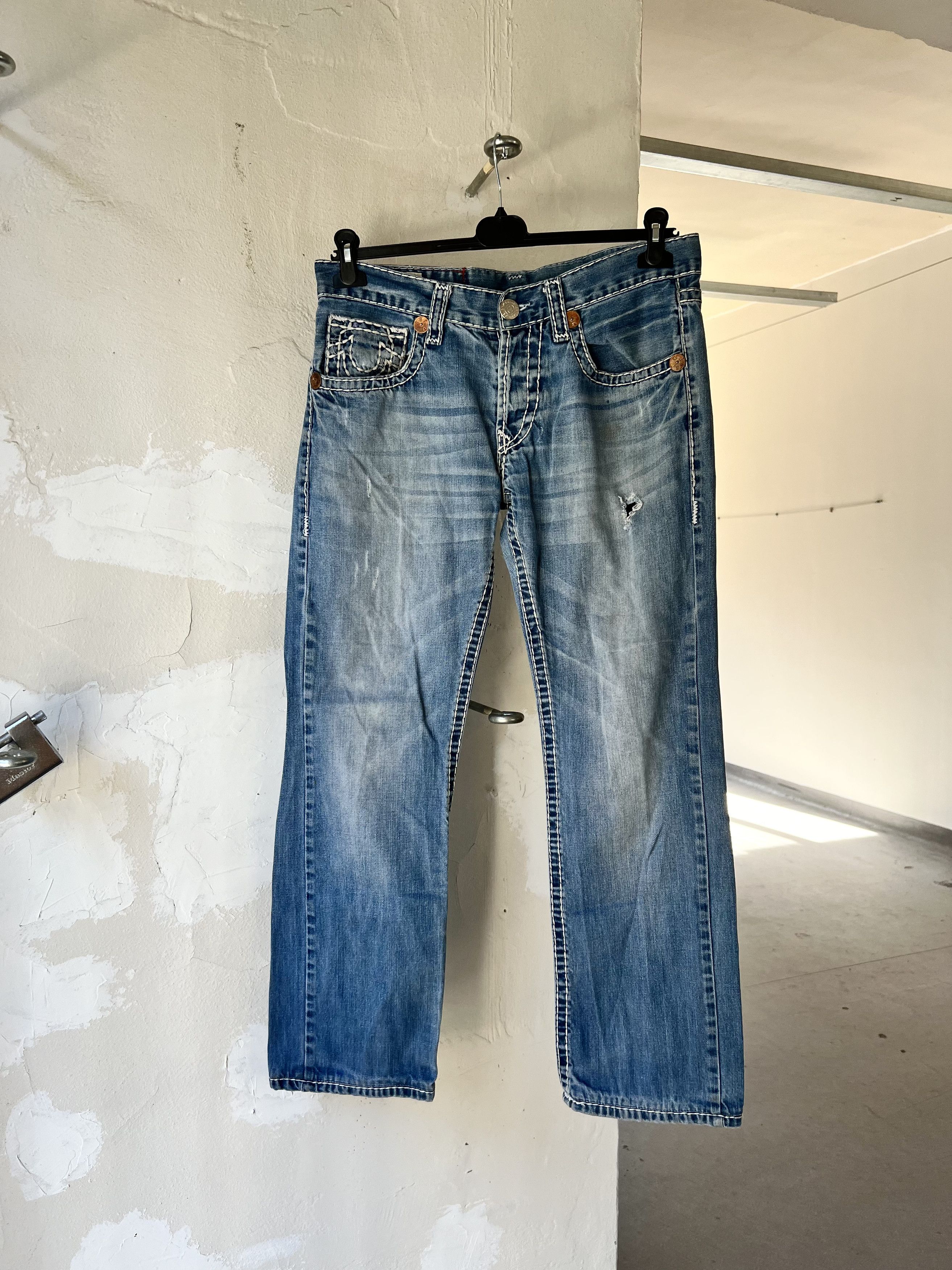 True Religion Logan Super T | Grailed