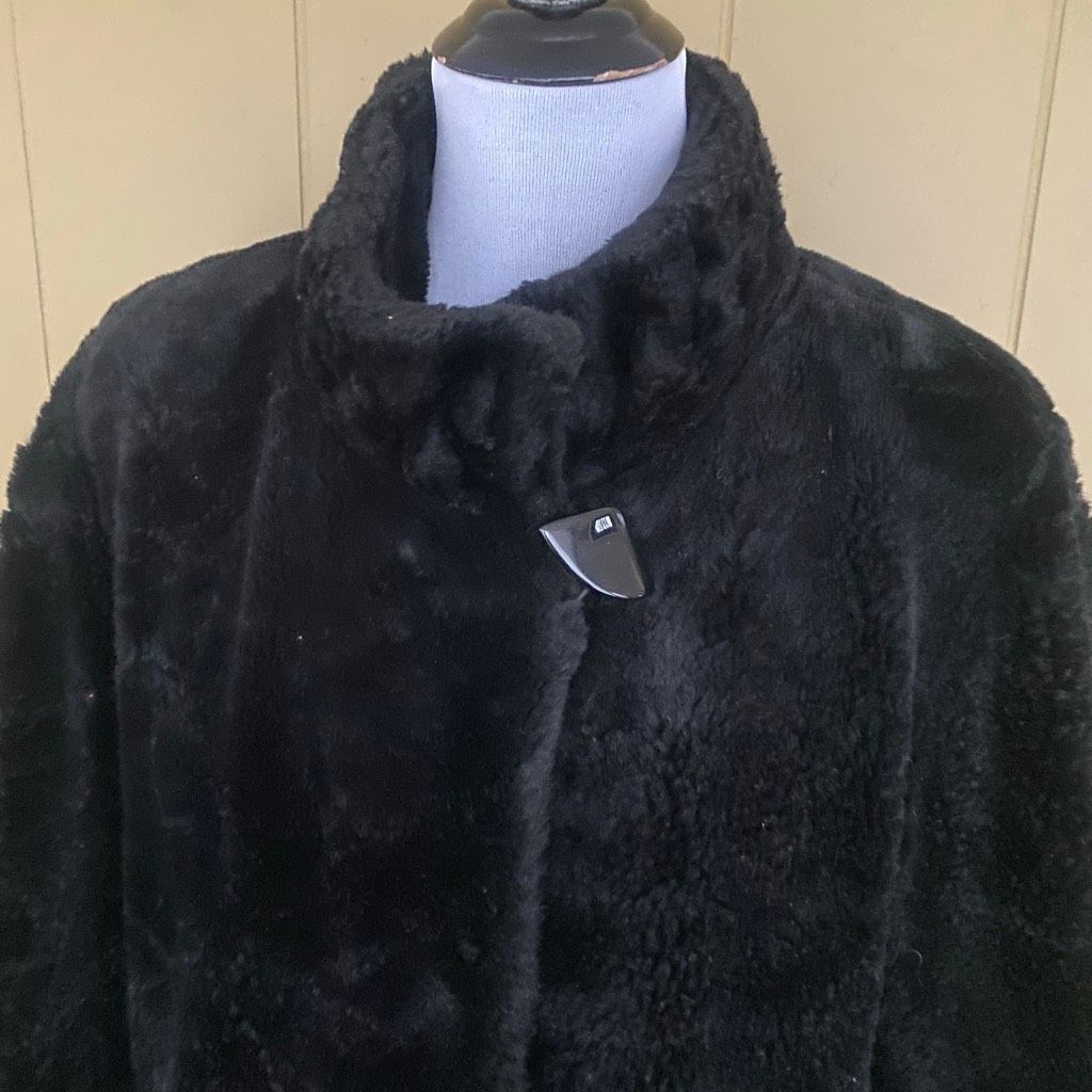 Other Olympia women Petitie Medium faux fur winter coat w/mock col Size M / US 6-8 / IT 42-44 - 2 Thumbnail