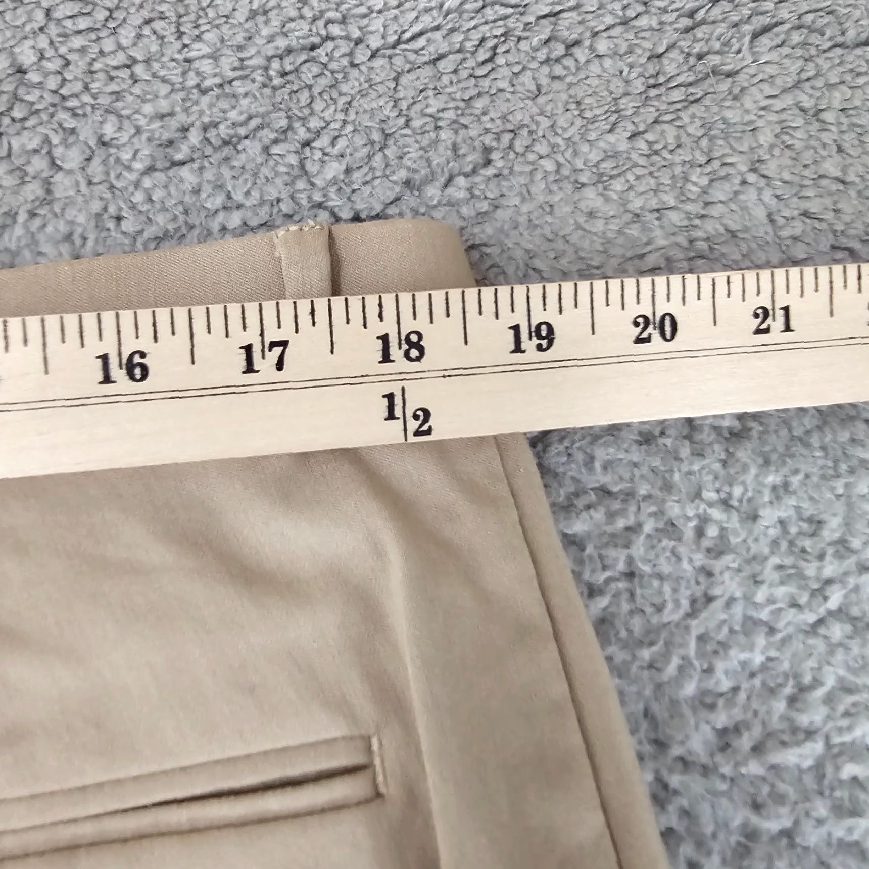 Tommy Hilfiger Tommy Hilfiger Dress Pants Mens Size 38x30 Khaki Flat Front Travel Workwear Slacks Size US 38 / EU 54 - 7 Thumbnail