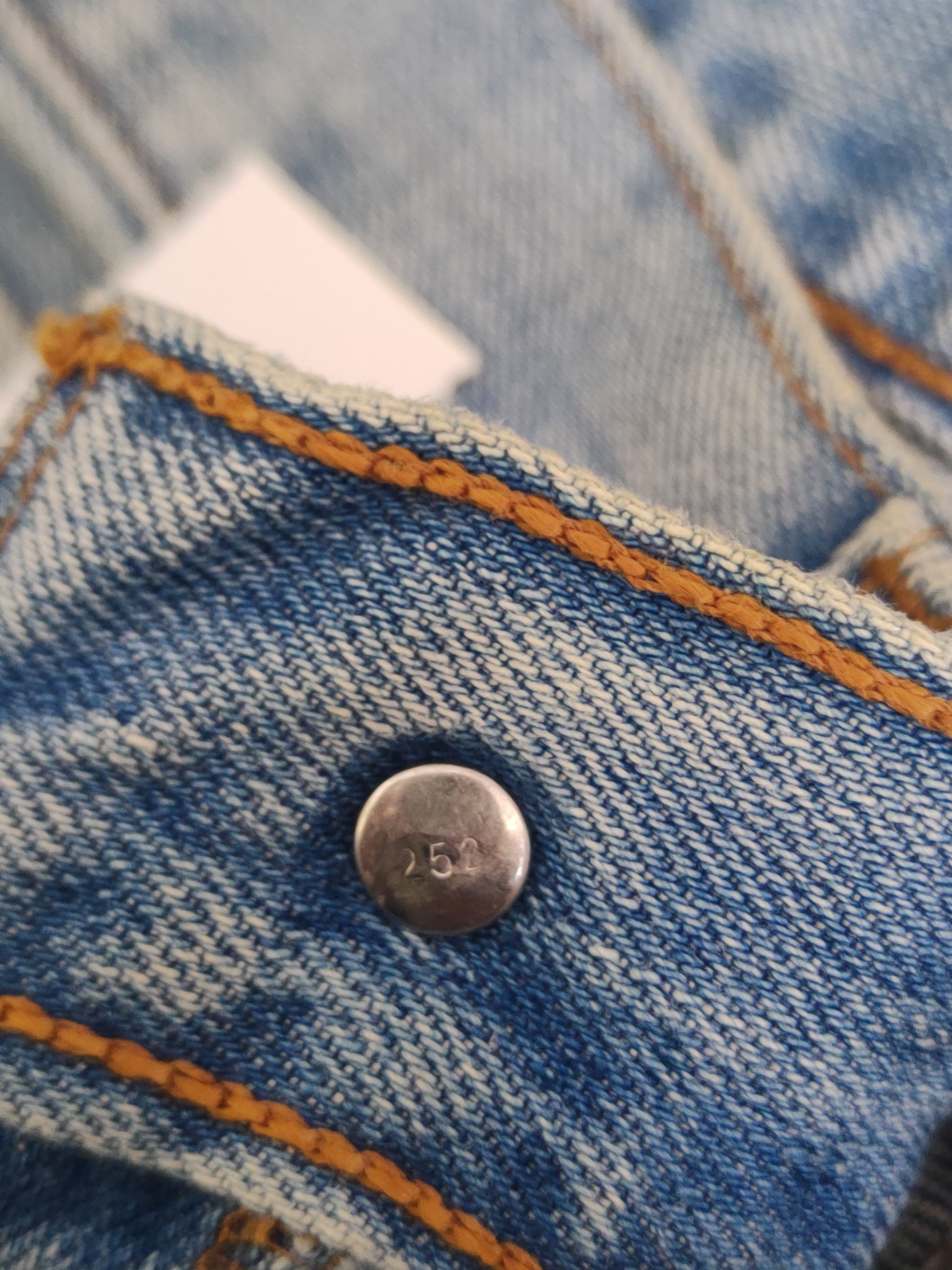 Levi's Levi's Blue Distressed Ripped Jeans #S2822 Size US 31 - 16 Thumbnail
