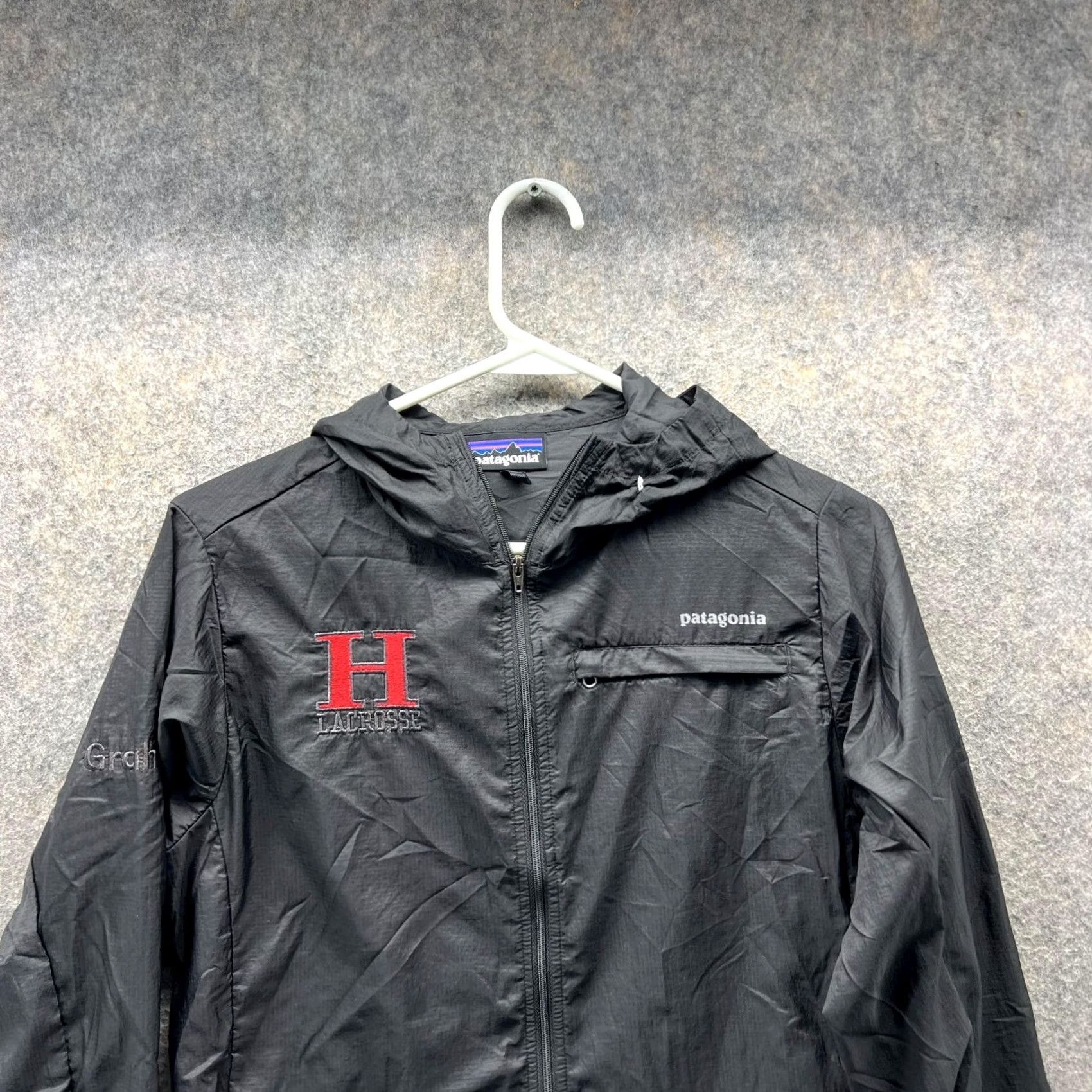 Patagonia Patagonia Jacket Men Small Black Hoodie Windbreaker Embroidered Logo H XS? Size US S / EU 44-46 / 1 - 7 Thumbnail