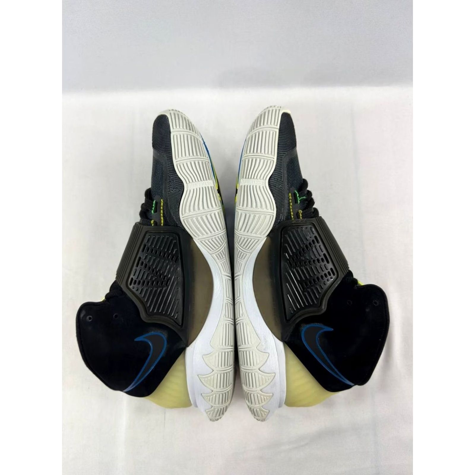 Nike Nike Kyrie 6 'Shutter Shades' Black Men's Size 8 BQ4630-004 Size US 8 / EU 41 - 6 Thumbnail
