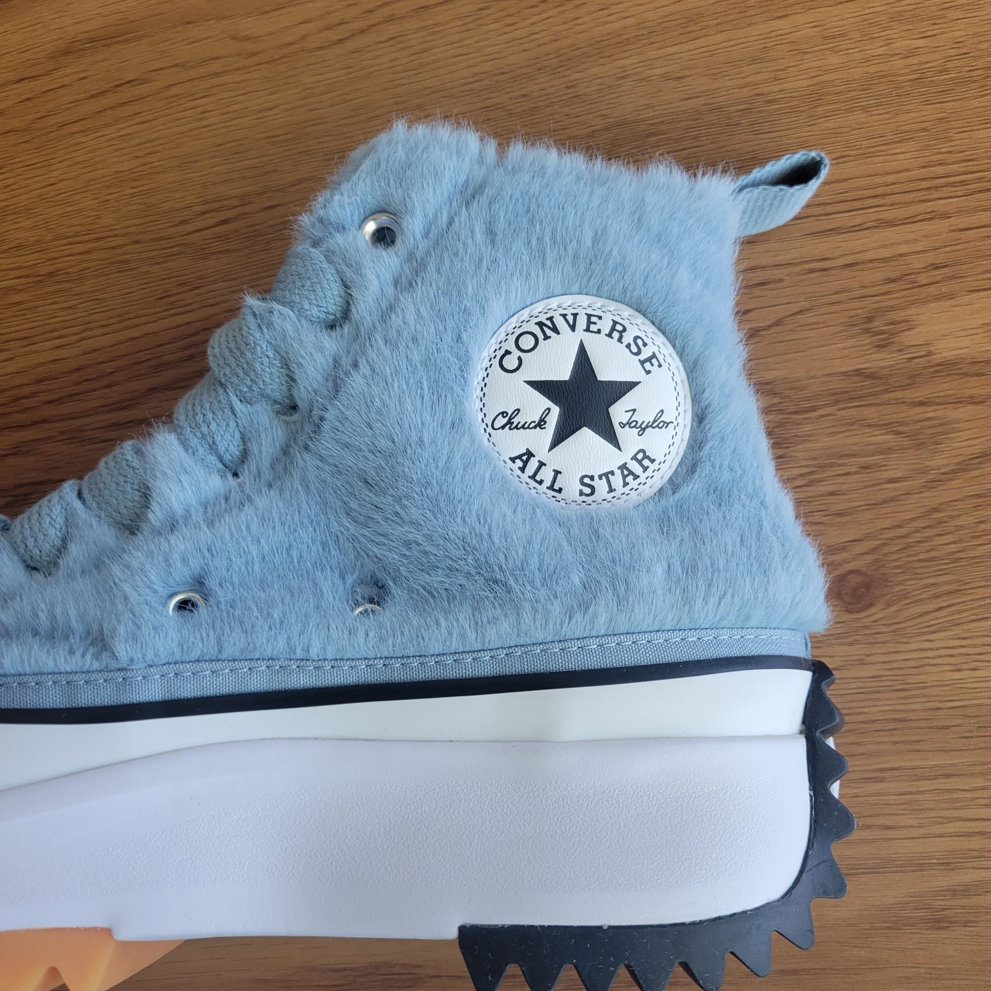 Converse ❤️Converse Run Star Hike Hi Platform Faux Fur 8 Women Shoes Size US 8 / IT 38 - 15 Thumbnail