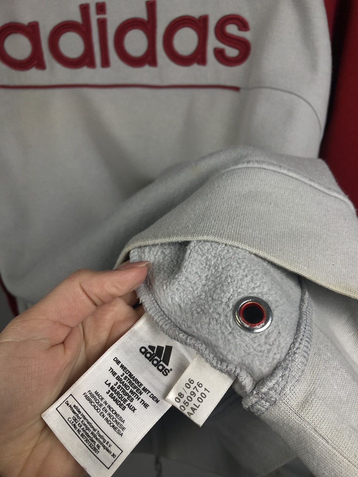 Adidas Adidas vintage sweatshirt big logo Size US L / EU 52-54 / 3 - 4 Thumbnail