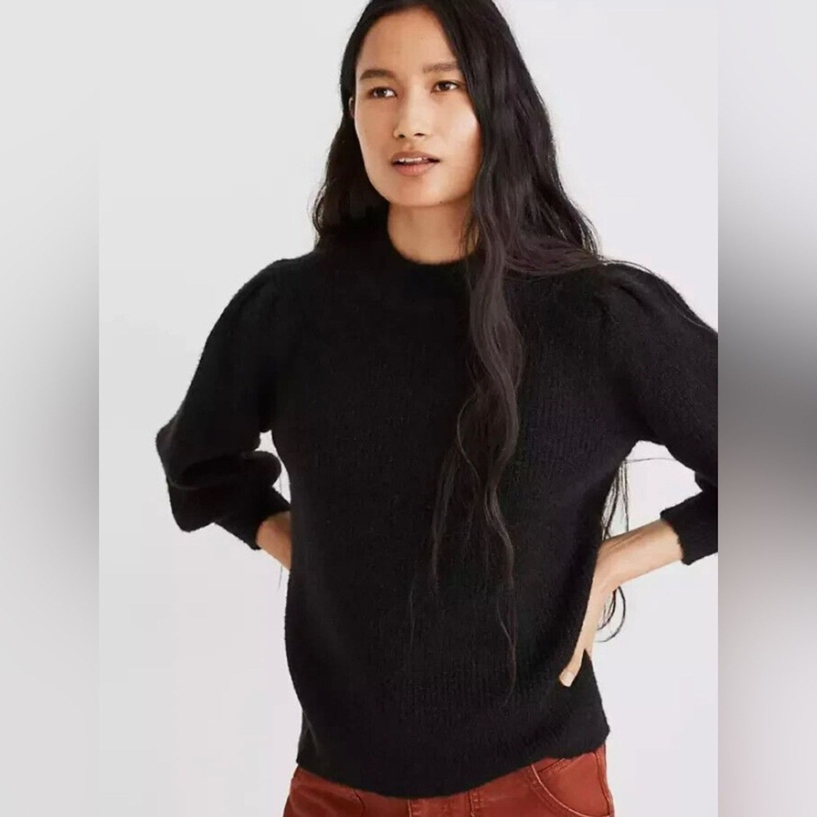 Madewell Maxwell Eaton Puff-Sleeve Pullover Sweater in Shimmery Black Size XS / US 0-2 / IT 36-38 - 8 Thumbnail