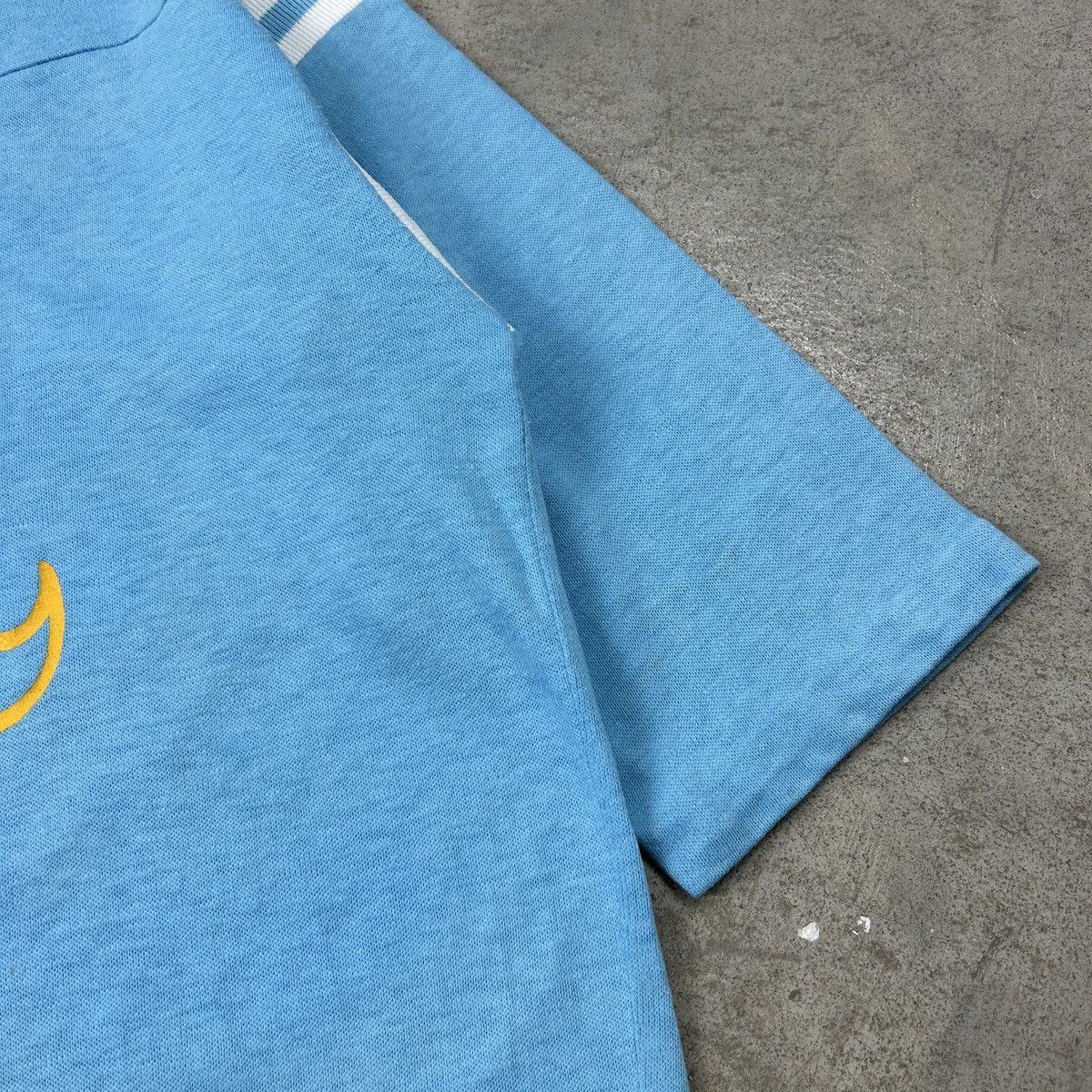 Vintage 1990s UCLA Raglan Top Size US L / EU 52-54 / 3 - 14 Thumbnail