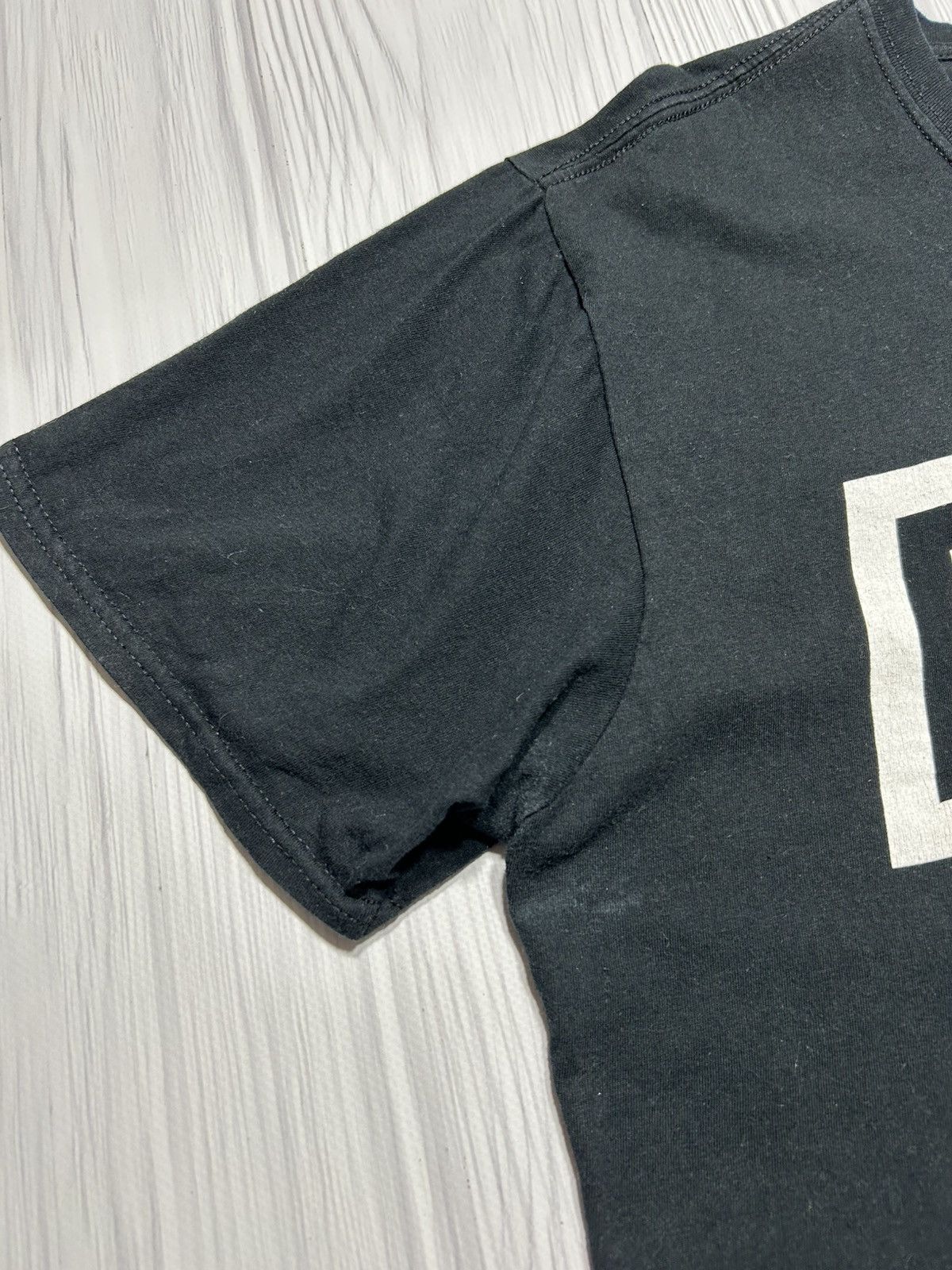 Band Tees Vintage NIN Nine Inch Nails Band T-Shirt Size L Size US L / EU 52-54 / 3 - 5 Thumbnail