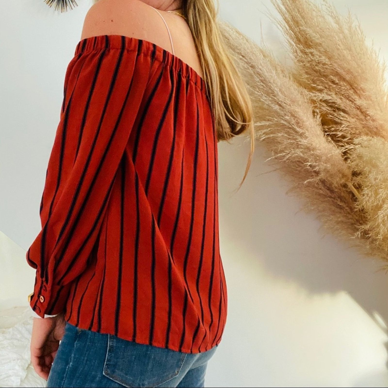 Urban Outfitters UO Off Shoulder Striped Red Long Sleeve Blouse Top Shirt Size M / US 6-8 / IT 42-44 - 4 Thumbnail