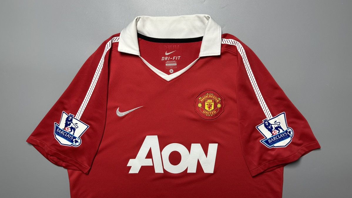 Nike MAN UNITED NIKE 2010/2011 FOOTBALL HOME JERSEY #9 BERBATOV Size US L / EU 52-54 / 3 - 3 Thumbnail