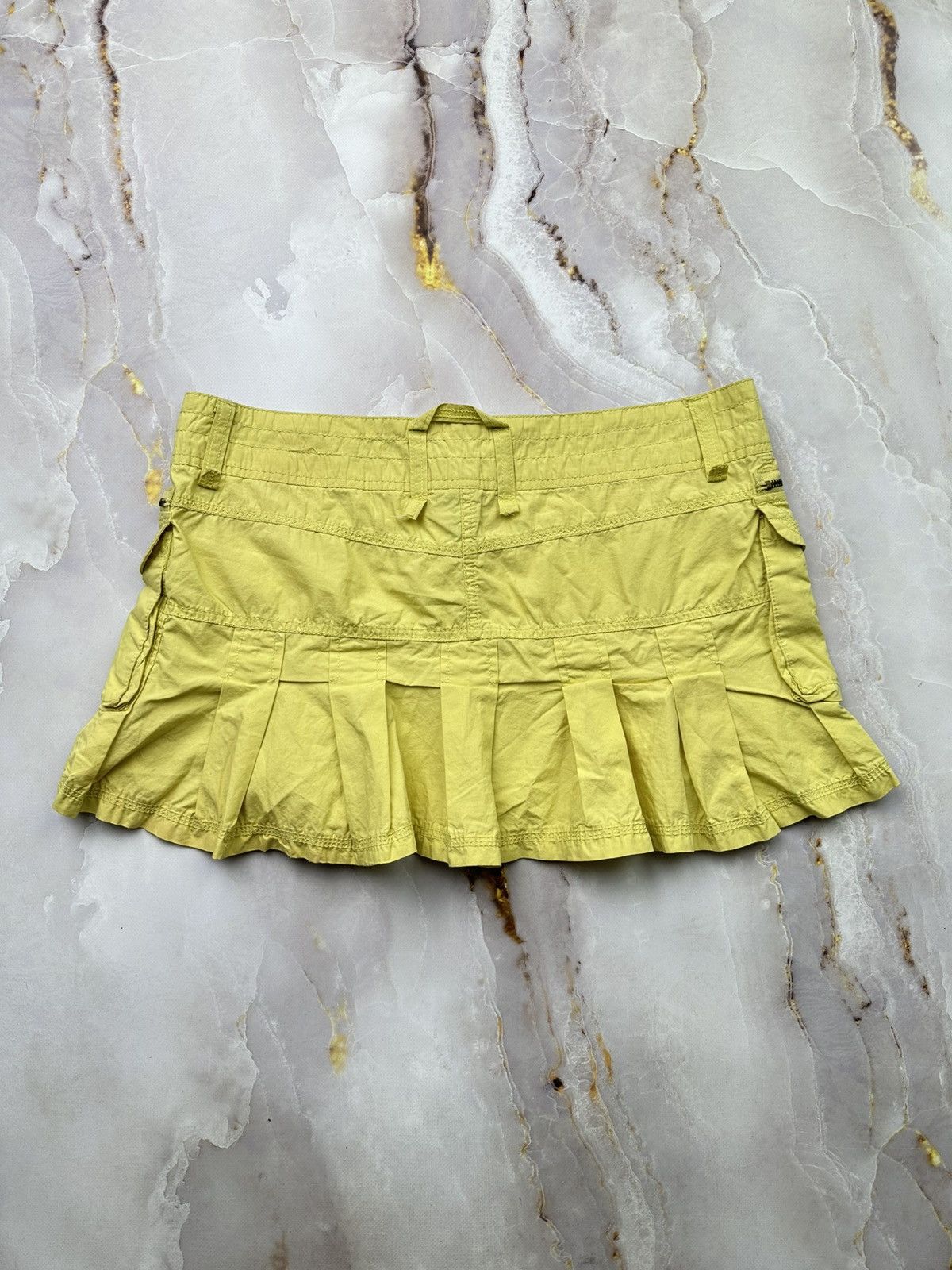 Japanese Brand Vintage Flared Mini Skirt (E1) Size 34" / US 12 / IT 48 - 5 Thumbnail