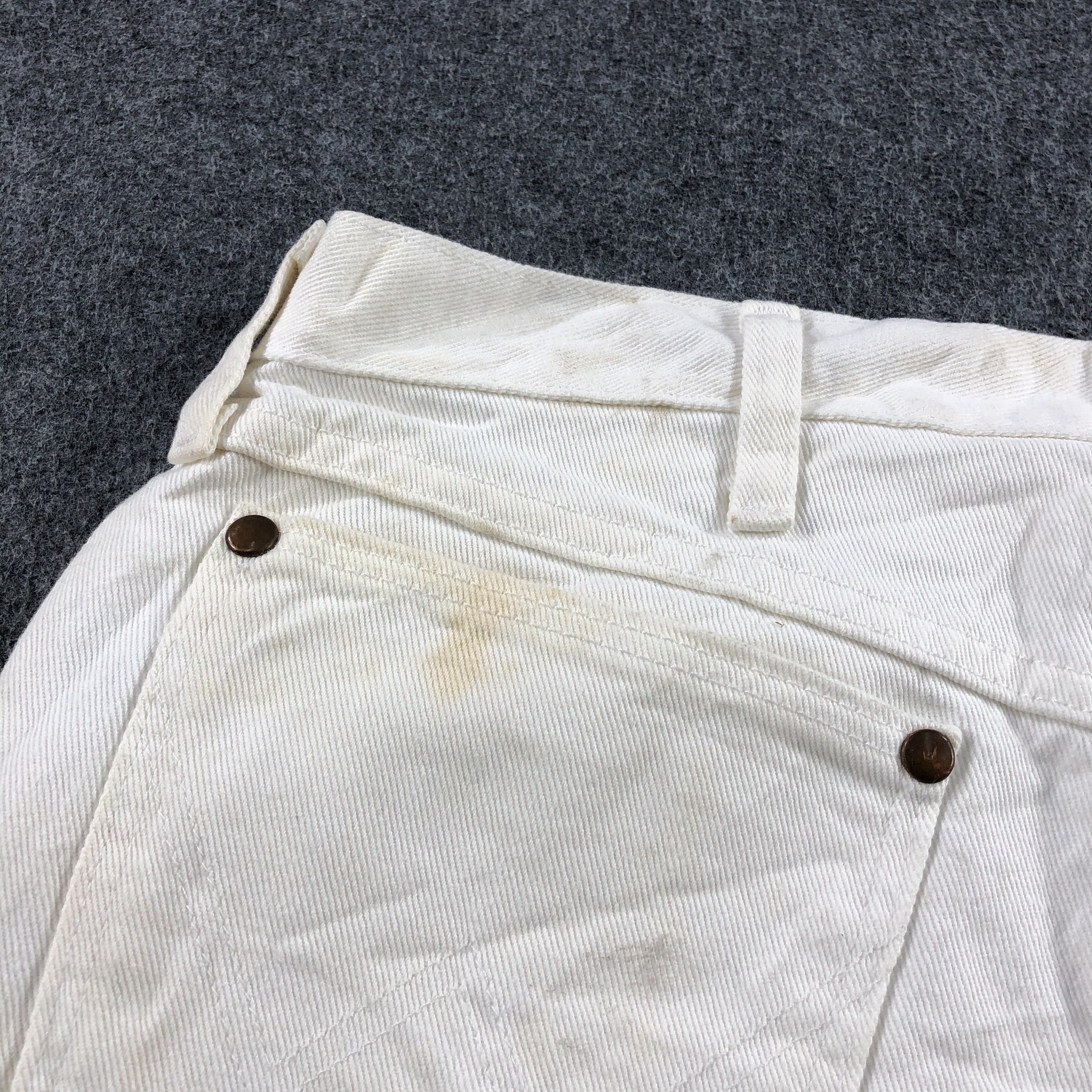 Vintage Vintage Light Wash Wrangler Jeans-J2241 Size US 35 - 8 Thumbnail