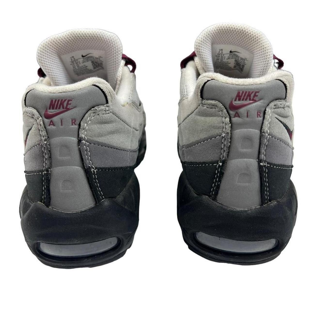 Nike Nike Air Max 95 Dark Beetroot Size US 7.5 / EU 40.5 / UK 6.5 Size US 7.5 / EU 40-41 - 6 Thumbnail