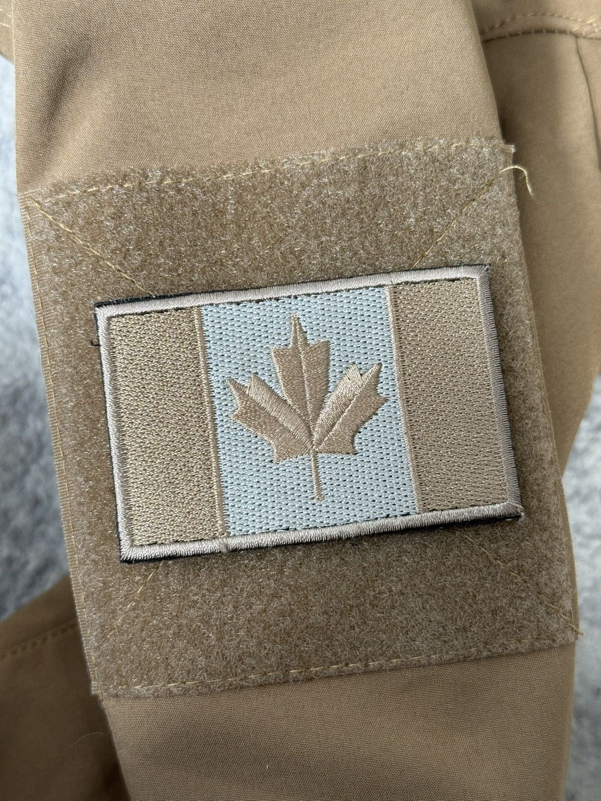 Vintage Military Army Canada Flag Fleece Tactical Jacket Size US S / EU 44-46 / 1 - 10 Thumbnail