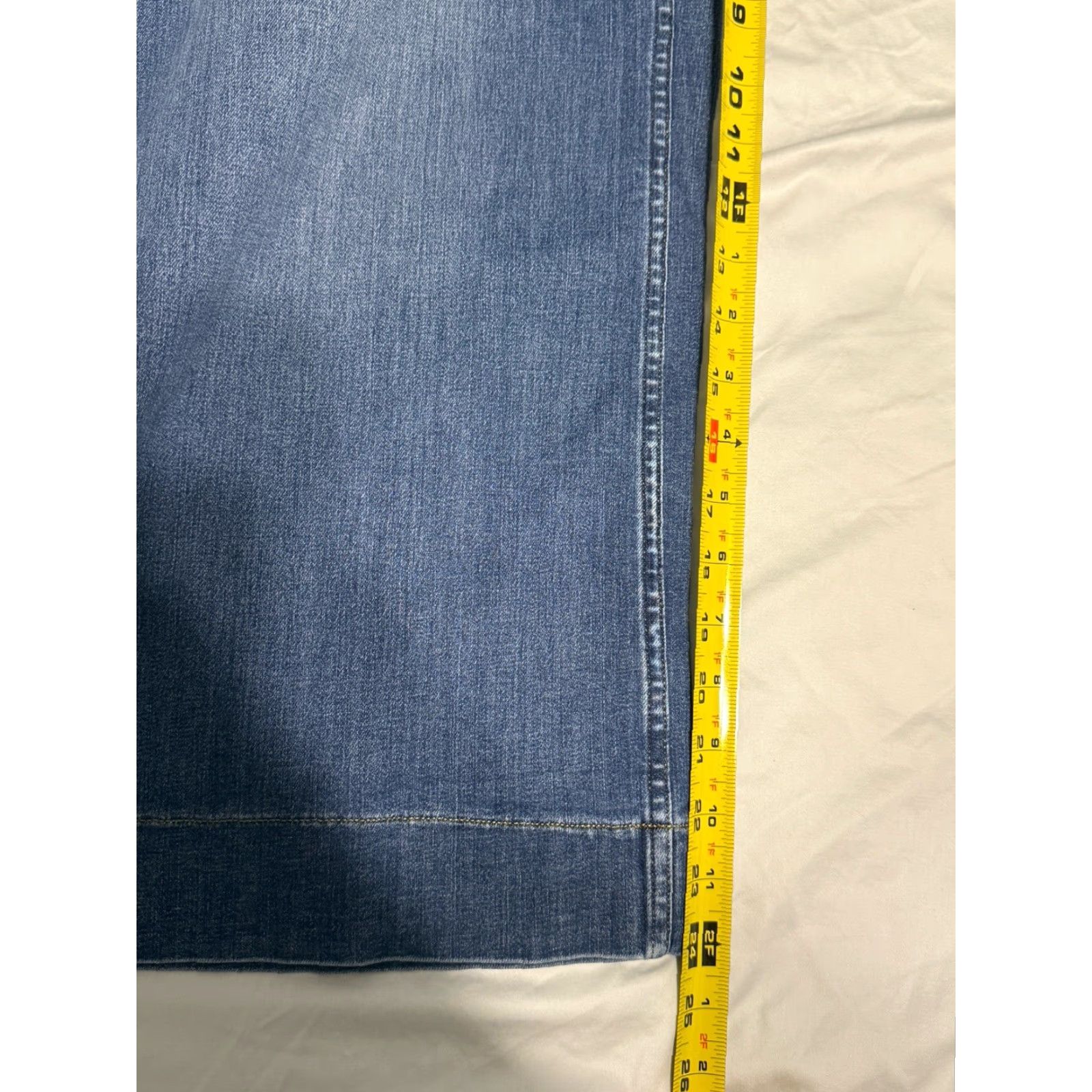 Spanx SPANX Women's Petite Large Blue Wide Leg Crop Jeans Pull-On Denim Pants Flare Stretch Size 36" / US 14 / IT 50 - 3 Thumbnail
