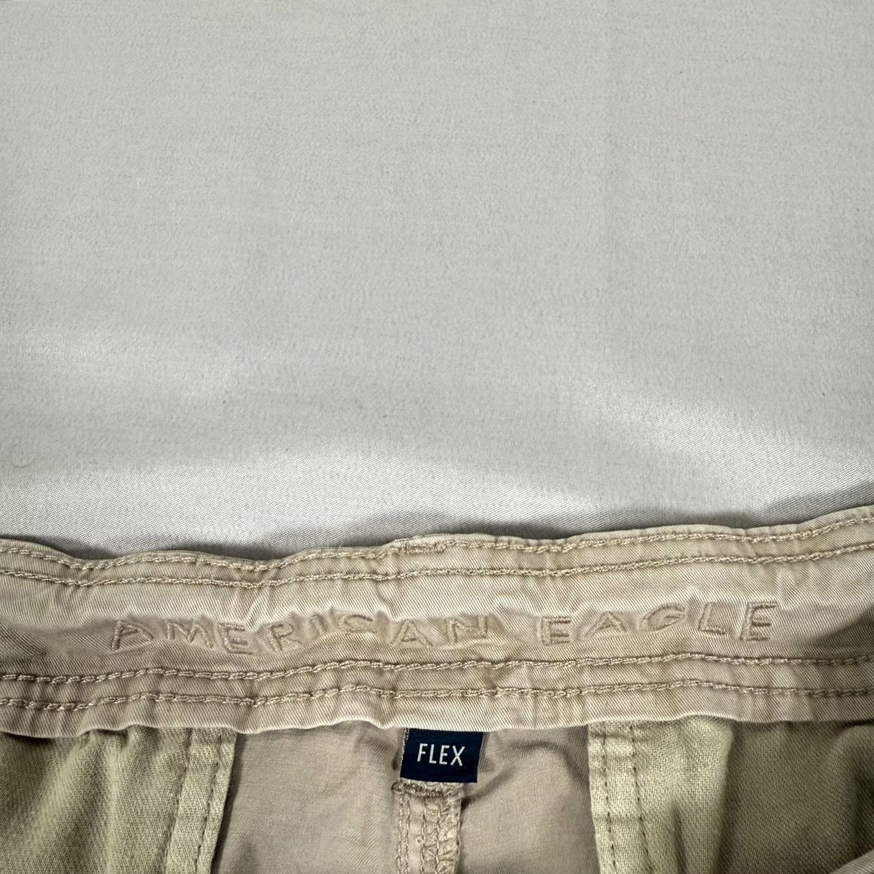 American Eagle Outfitters American Eagle Shorts Mens 34 Khaki Cargo Flex Stretch Military Loose Fit Preppy Size US 34 / EU 50 - 7 Thumbnail