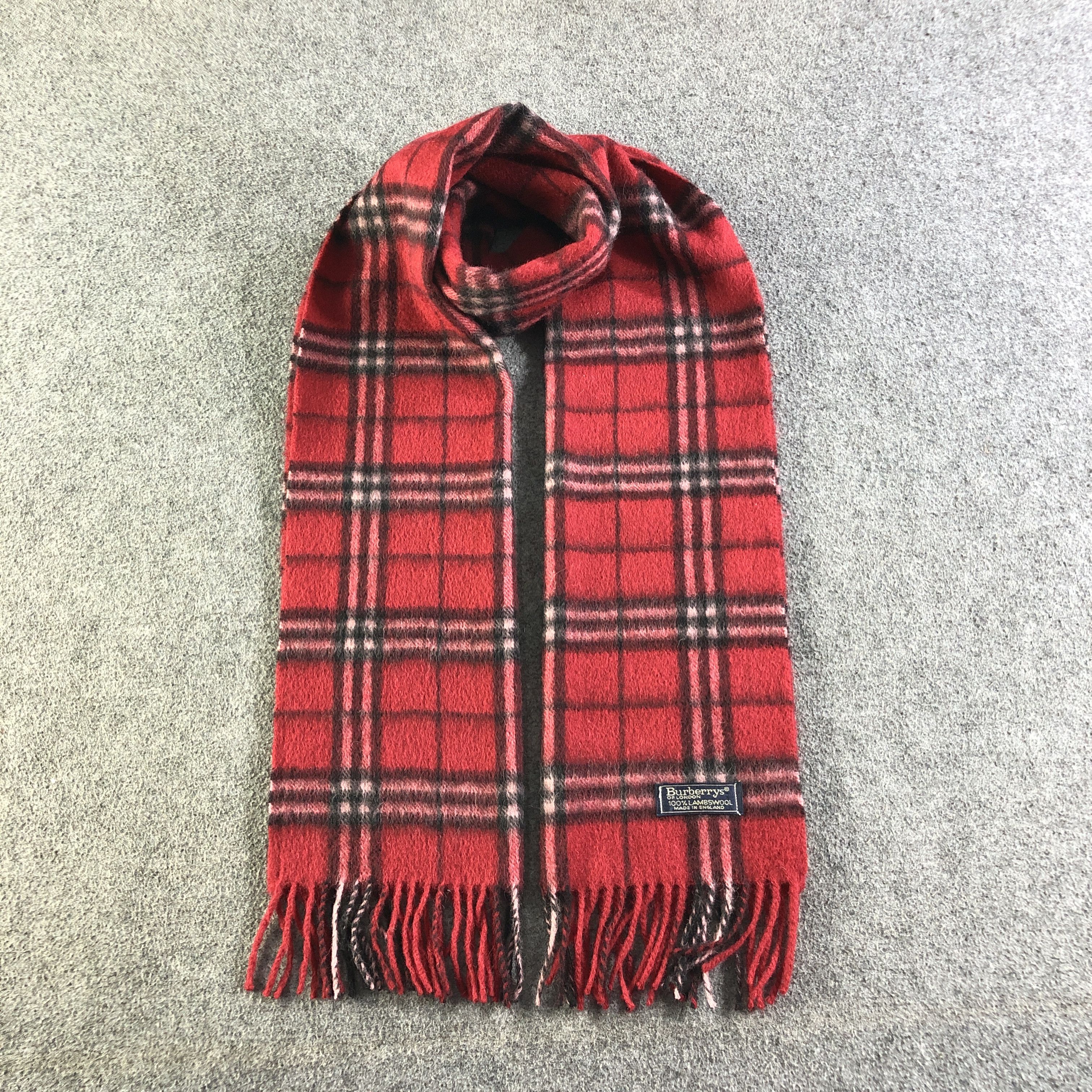 Burberry Burberrys Nova Check Wool Scarf Muffler Neckwear V2701 Size ONE SIZE - 1 Thumbnail