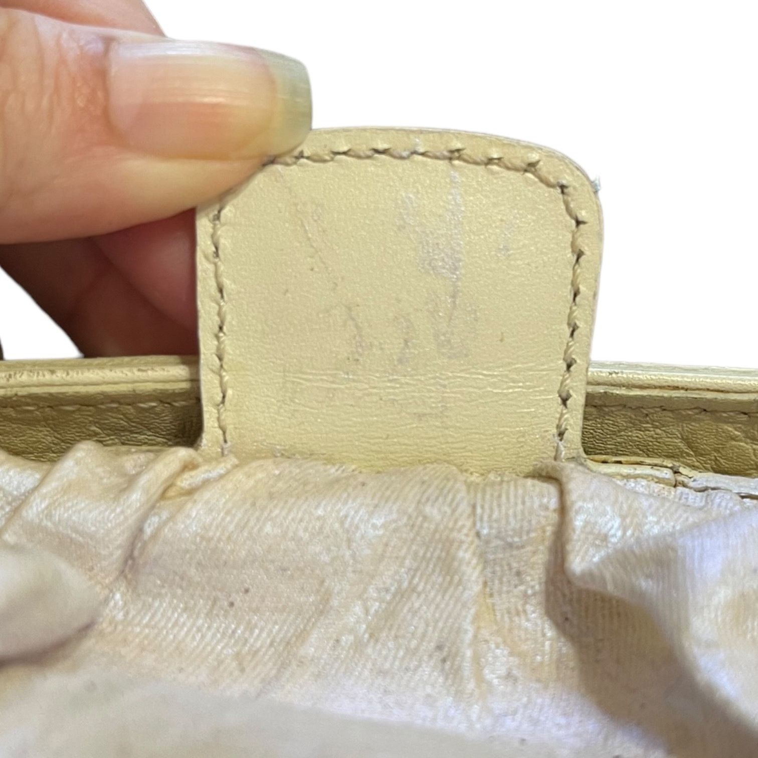 Louis Vuitton Louis Vuitton Custom Paint Trapeze PM Monogram Mini Lin Size ONE SIZE - 9 Thumbnail