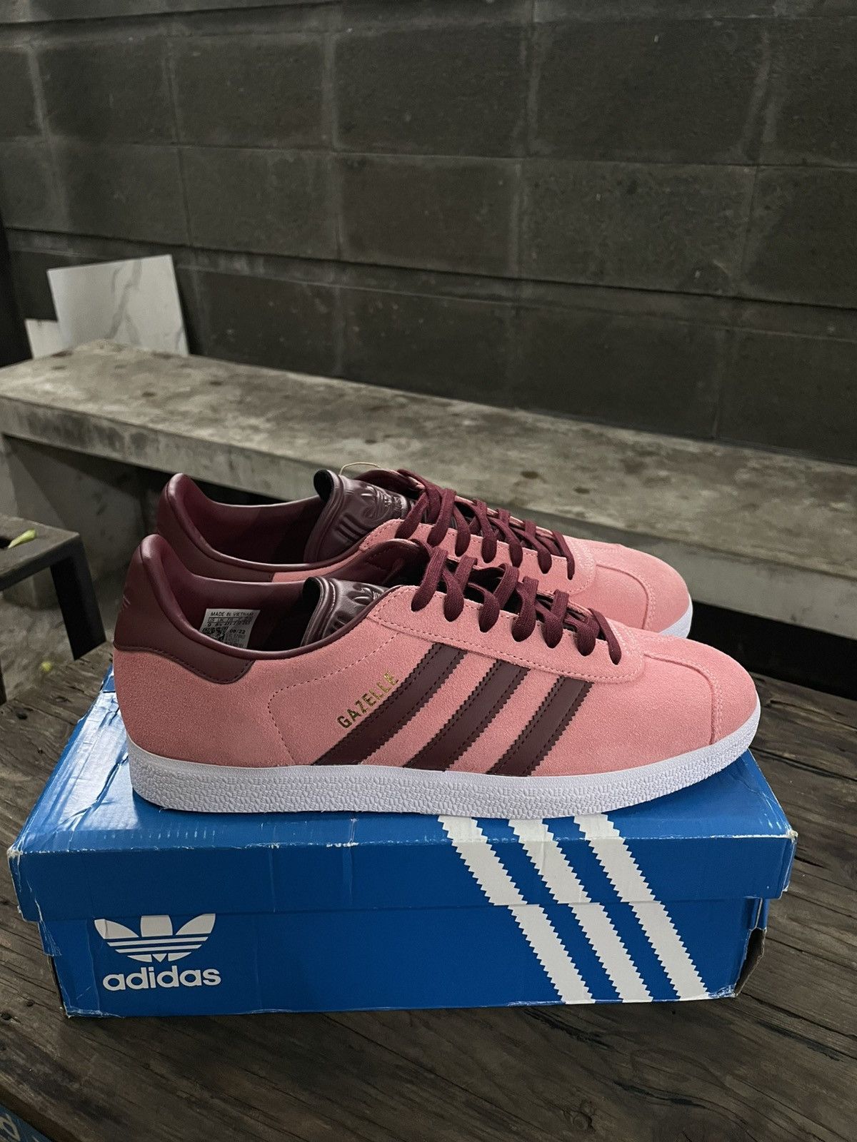 Adidas ADIDAS GAZELLE SUPER POP PINK Size US 9 / EU 42 - 3 Thumbnail