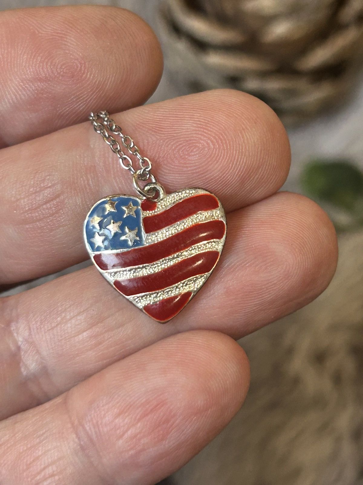 Handmade Handcrafted vintage red white and blue flag heart necklace Size ONE SIZE - 4 Thumbnail