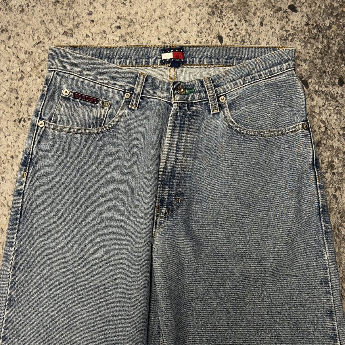 Vintage Vintage Tommy Jeans Faded Light Wash Denim Skater ERD Grunge Size US 31 - 6 Thumbnail