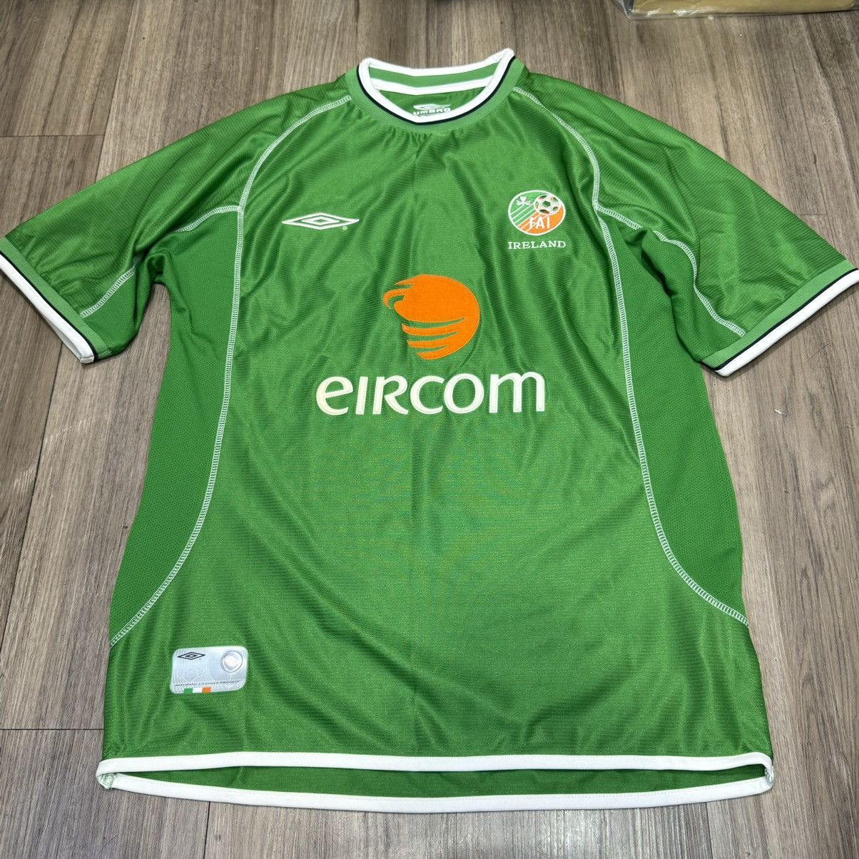 Umbro Ireland 02/03 home shirt Size US M / EU 48-50 / 2 - 1 Thumbnail