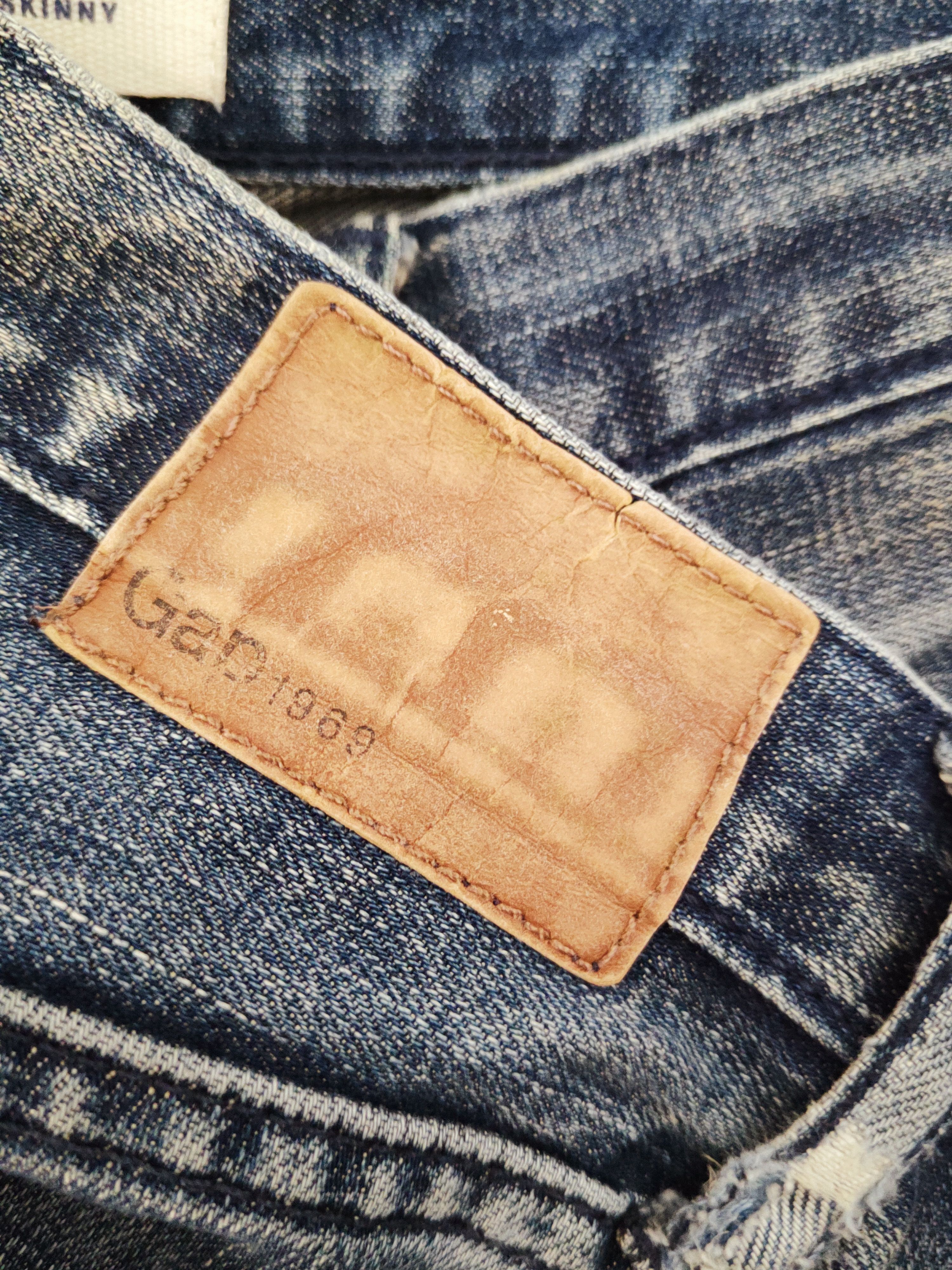 Gap Gap skinny Blue Distressed Ripped Jeans #W697 Size US 31 - 12 Thumbnail