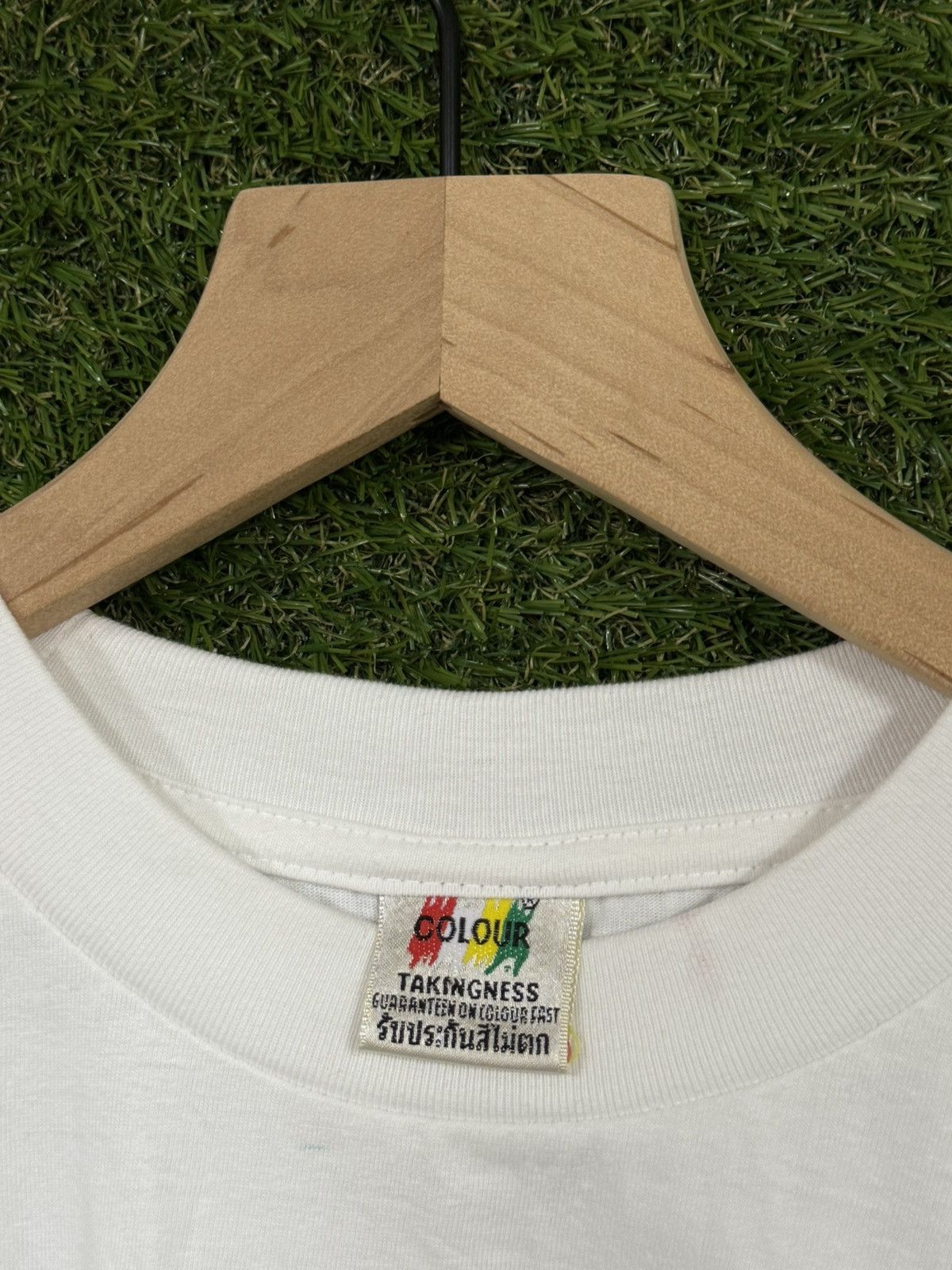 Vintage Vintage Cambodian Temple Ancient Buddhist Buddha Tee White Size US L / EU 52-54 / 3 - 5 Thumbnail