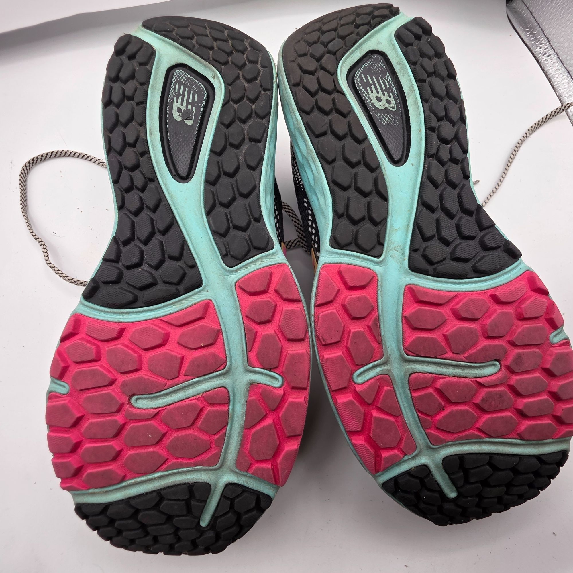 New Balance New Balance Fresh Foam 680v7 Womens 8.5 Black Pink Athletic Size US 8.5 / IT 38.5 - 8 Thumbnail