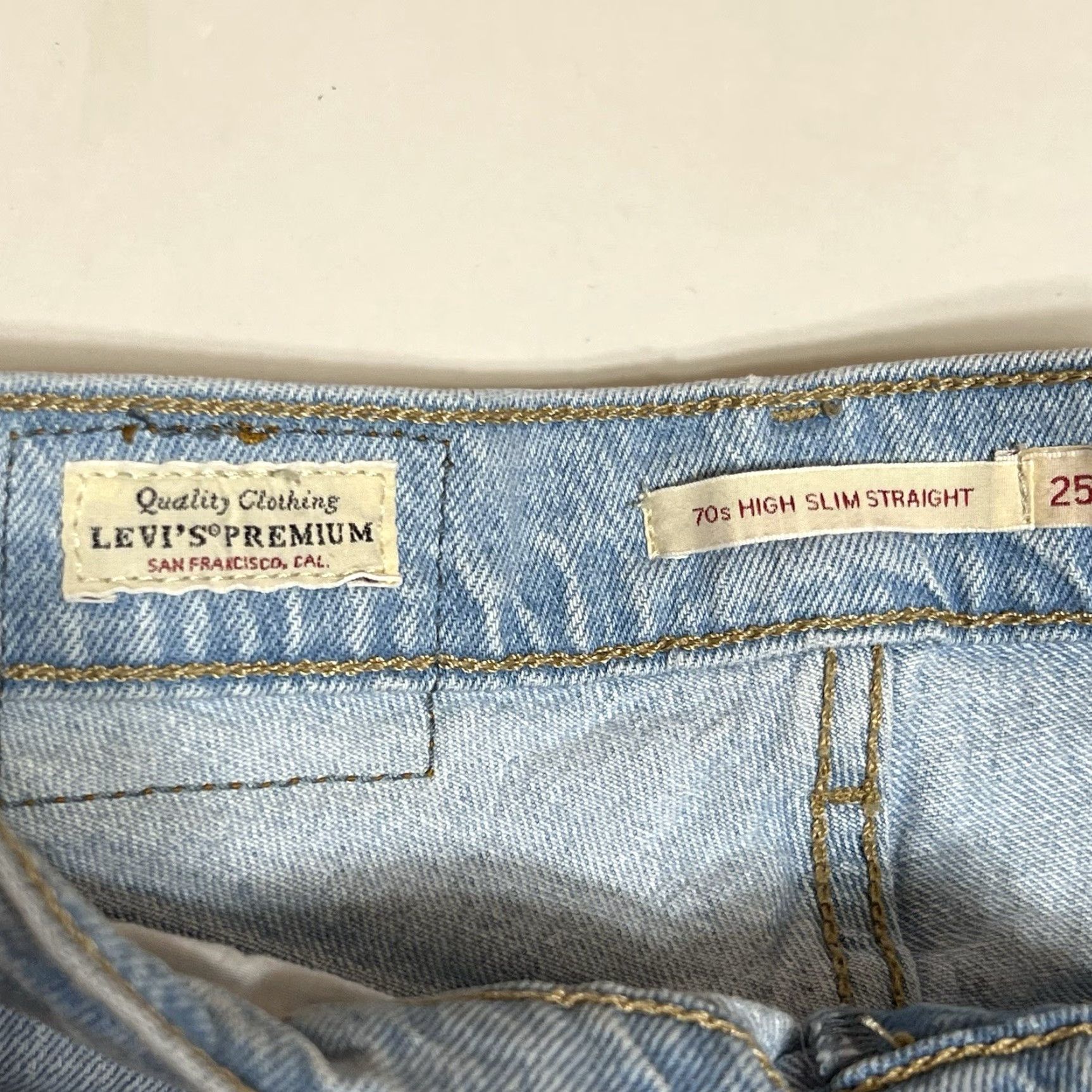 Levi's Levi's Jeans Women 70's High Slim Straight 25x29 Light Wash Premium Distress Size 42" / US 20 - 7 Thumbnail