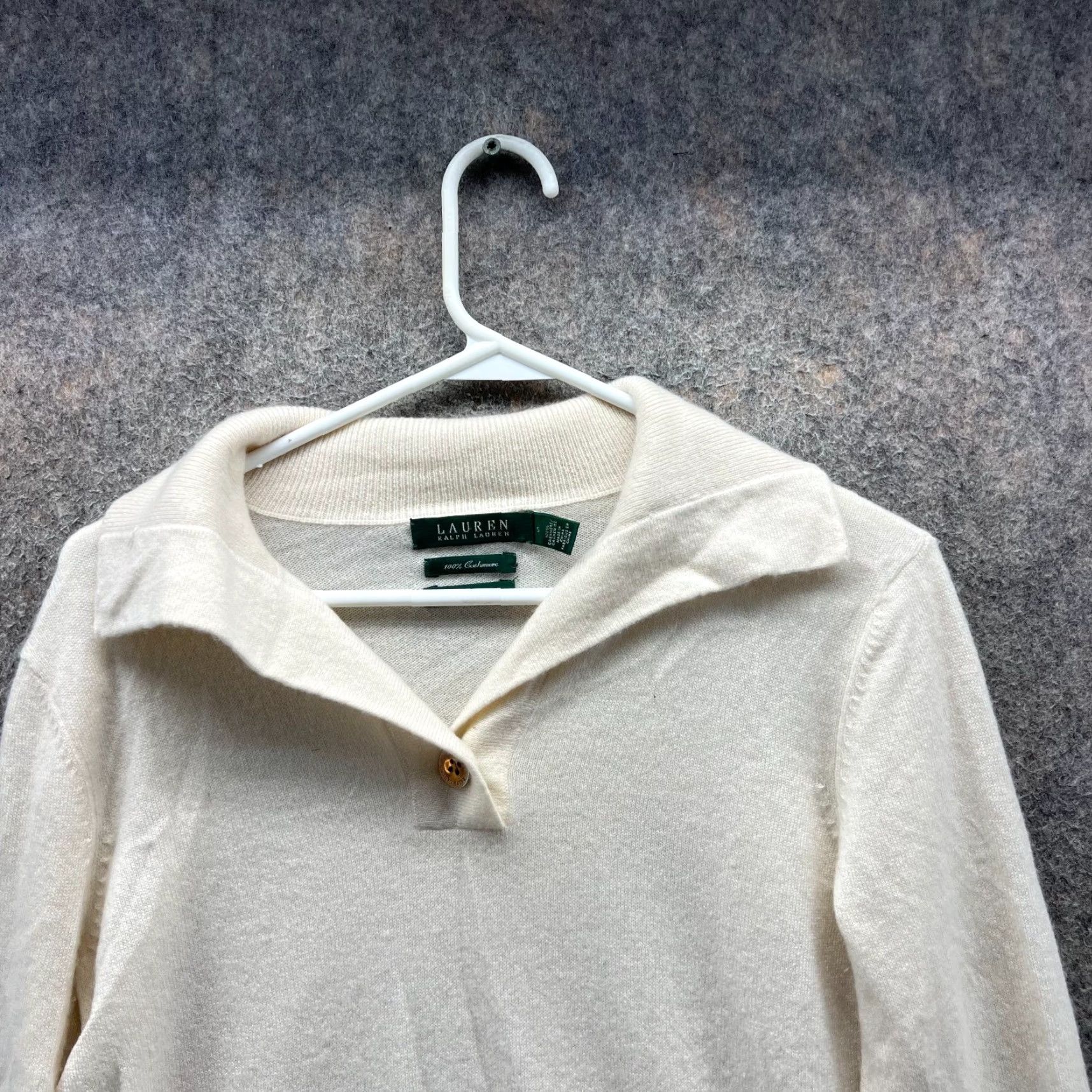 Ralph Lauren VINTAGE Lauren Ralph Lauren Sweater Womens Small Beige Cashmere Exclusive Fleece Button Size S / US 4 / IT 40 - 3 Thumbnail