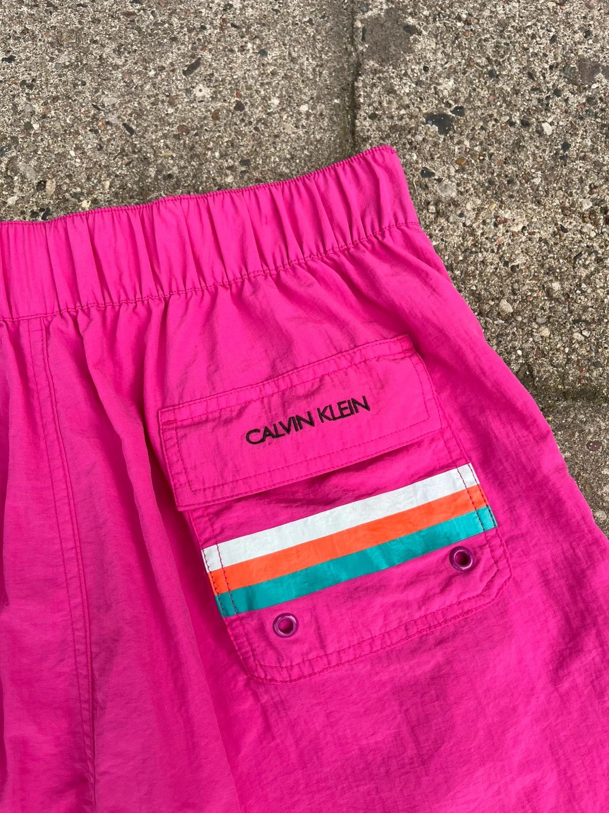 Calvin Klein Vintage Calvin Klein Swim Shorts Surf Summer S Size US 30 / EU 46 - 7 Thumbnail