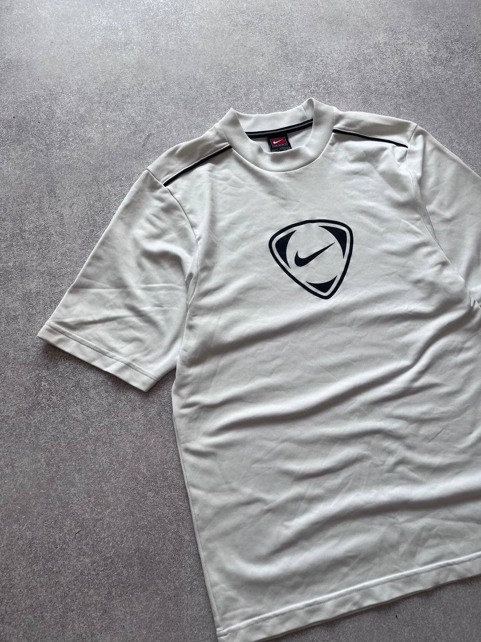 Nike × Vintage Vintage Nike Boxy Archival T-shirt Y2K S Size US S / EU 44-46 / 1 - 2 Thumbnail
