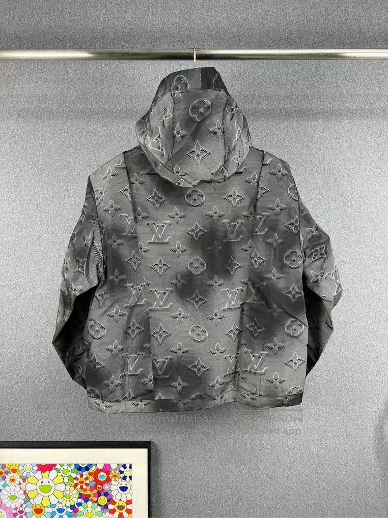 Louis Vuitton louis vuitton reversible insulated jacket in black. Size US L / EU 52-54 / 3 - 2 Thumbnail