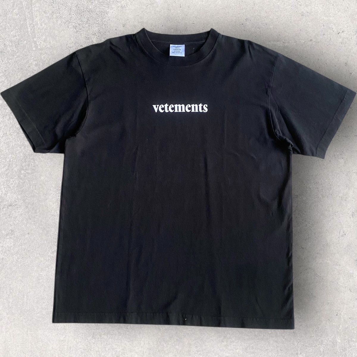 Vetements SS20 Priority Mail T Shirt Size US M / EU 48-50 / 2 - 1 Thumbnail