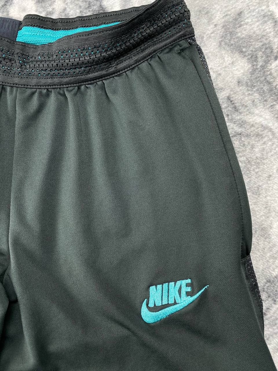 Nike Nike Barcelona 1/4 Zip Tracksuit Drill Top And Pants Size US S / EU 44-46 / 1 - 17 Thumbnail