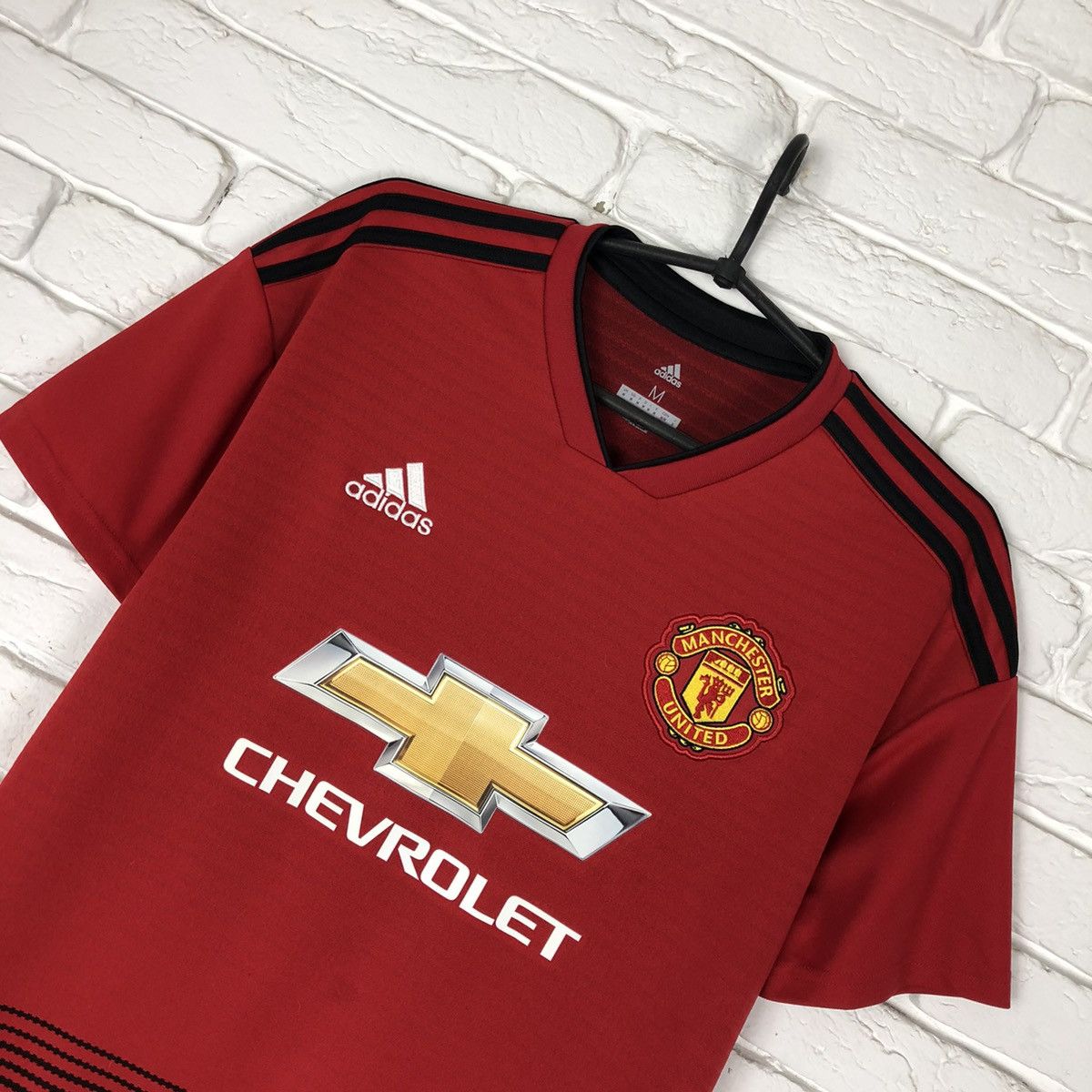Adidas Manchester United 2018 2019 home soccer jersey Size US M / EU 48-50 / 2 - 2 Thumbnail