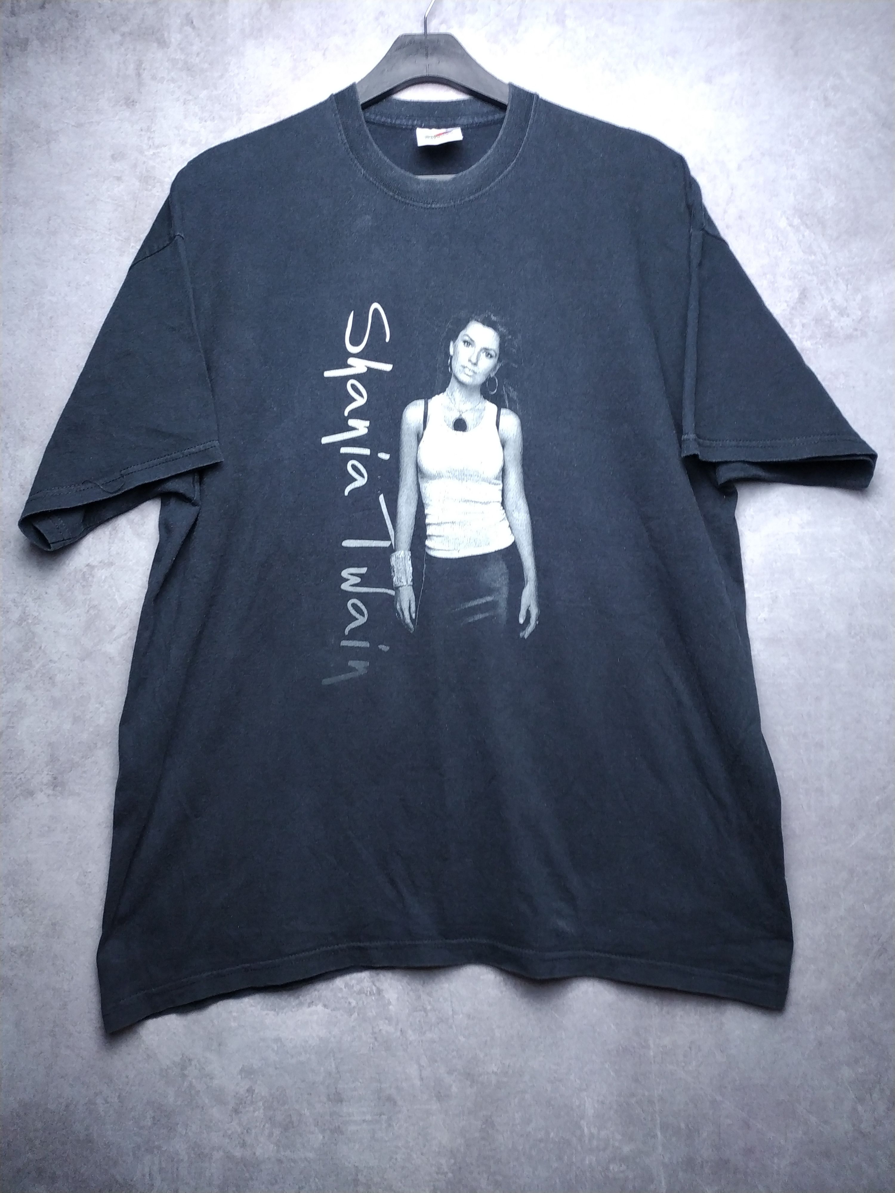 Band Tees Shania Twain Vintage Band Tee Up Tour 2004 Vintage Tshirt Size US XL / EU 56 / 4 - 1 Thumbnail