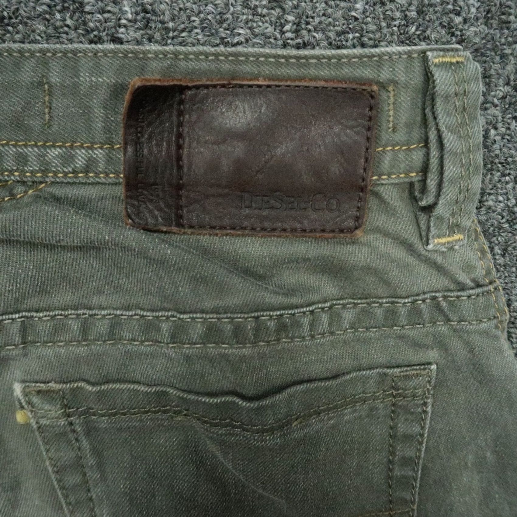 Diesel Diesel Jeans Slim 5-Pocket Denim Mens 29x32 Olive Green Thavar Skinny Regular Inseam 32 Size US 29 - 6 Thumbnail